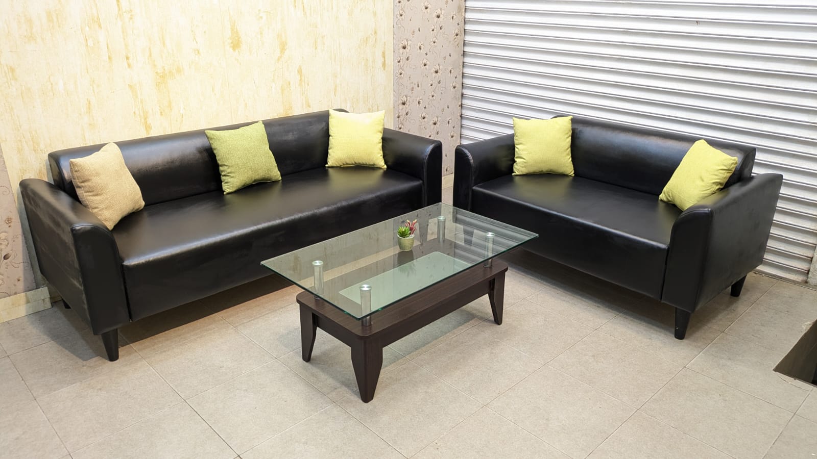Habitt Osbourne 5 Seater Sofa Set