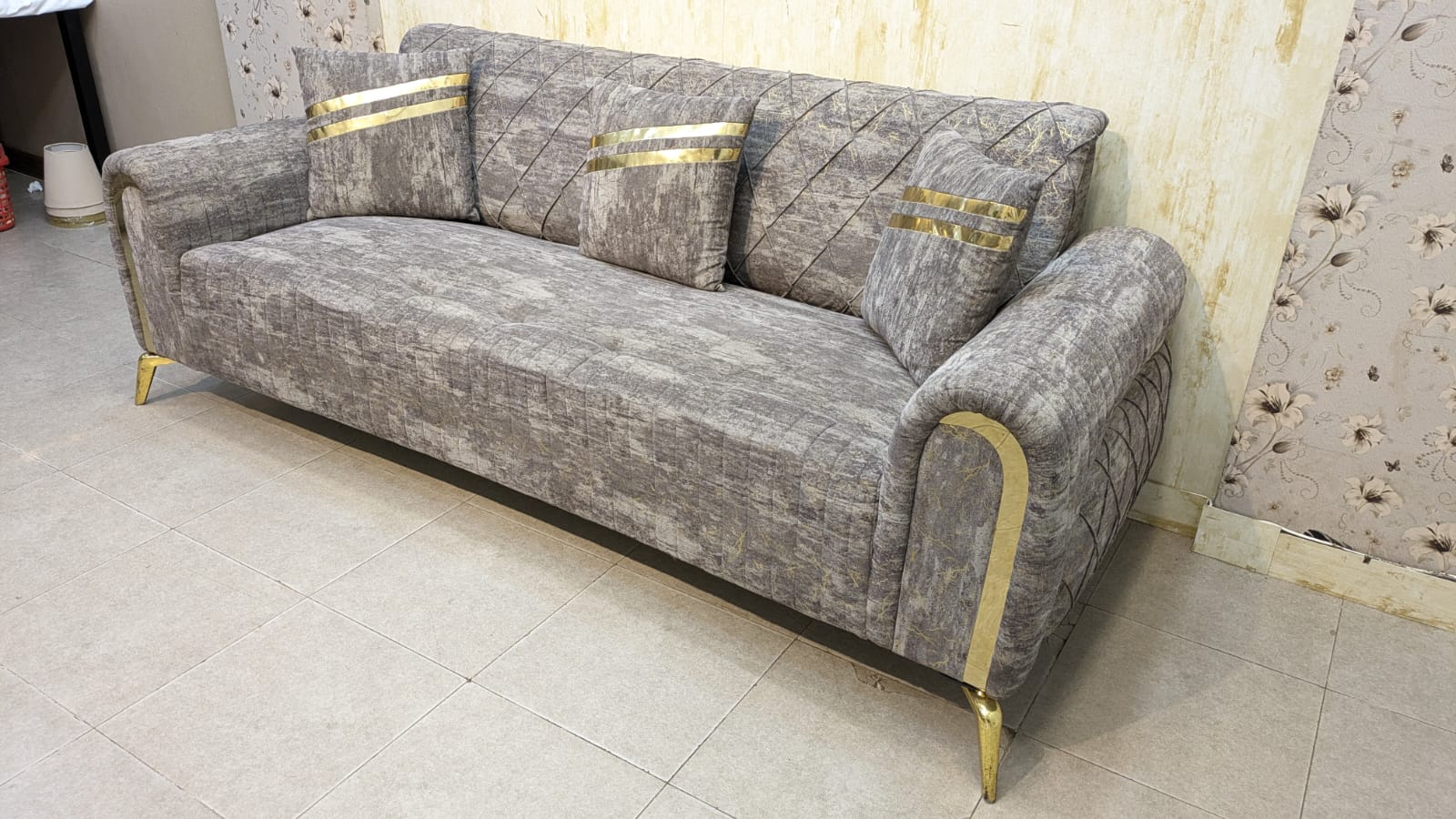 Turkish Design 7 Seater Sofa Set with Center Table