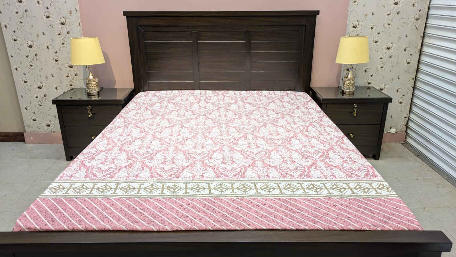 Elegant Queen Size Bed with 2 Side Tables