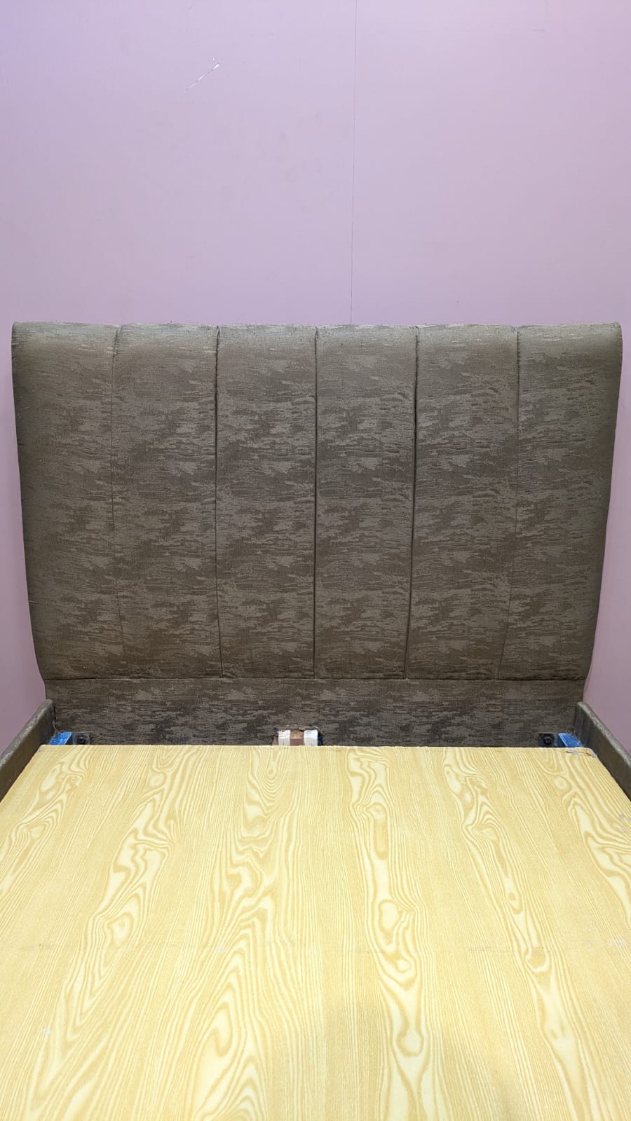 Twin bed