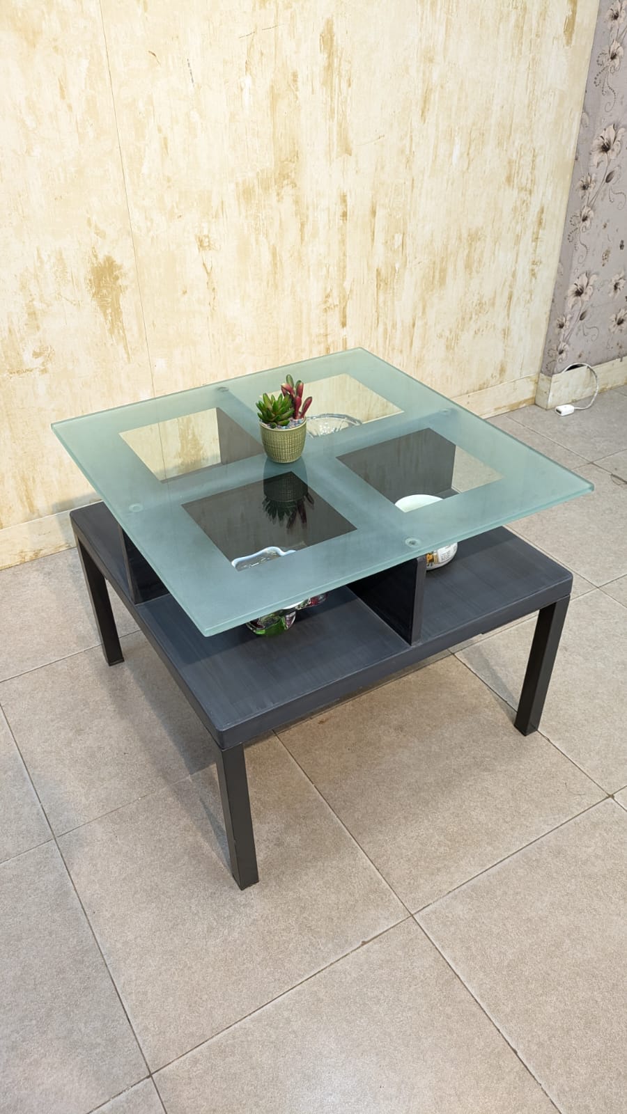 Center Table with 2 Side Tables