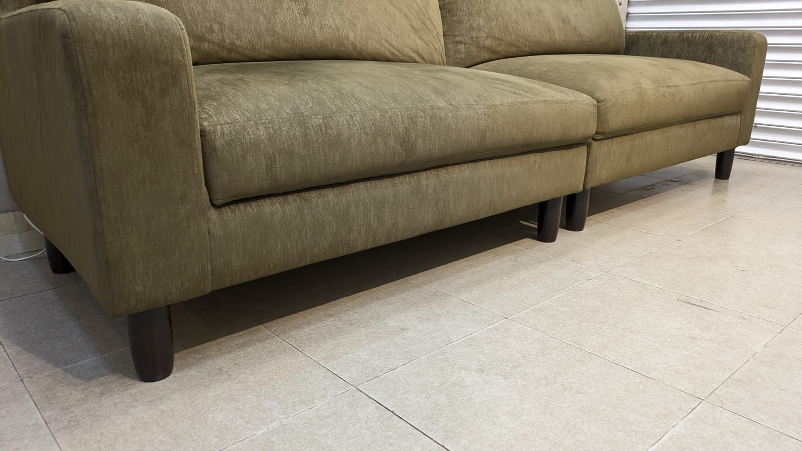 4 Seater Sofa Set with 2 Ottomans