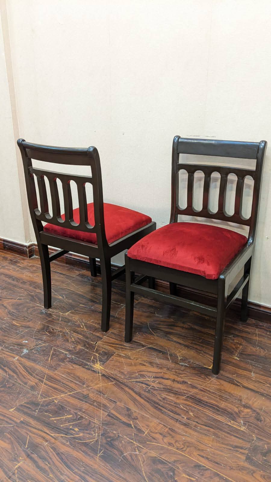 4 Seater Dining Table