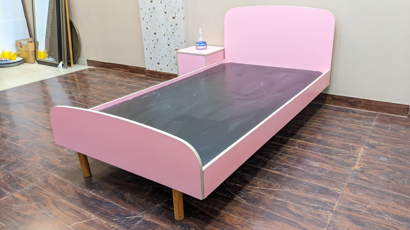 ✨Habitt✨ Rose Single Bed Set