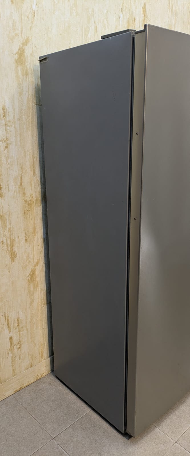 Homage Vertical Freezer
