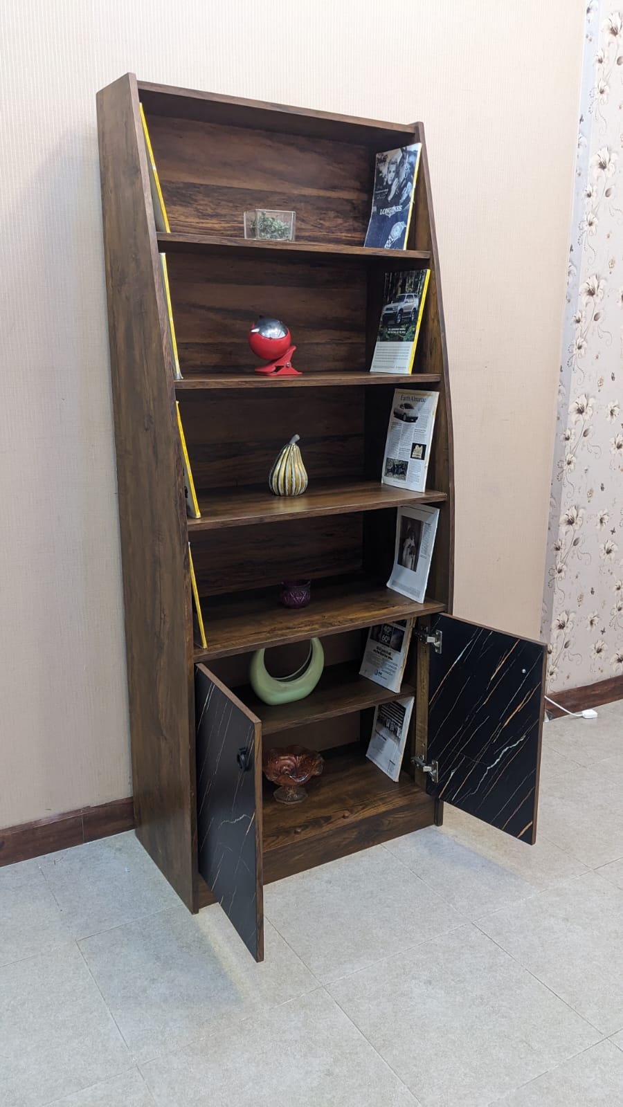 New Book Shelf