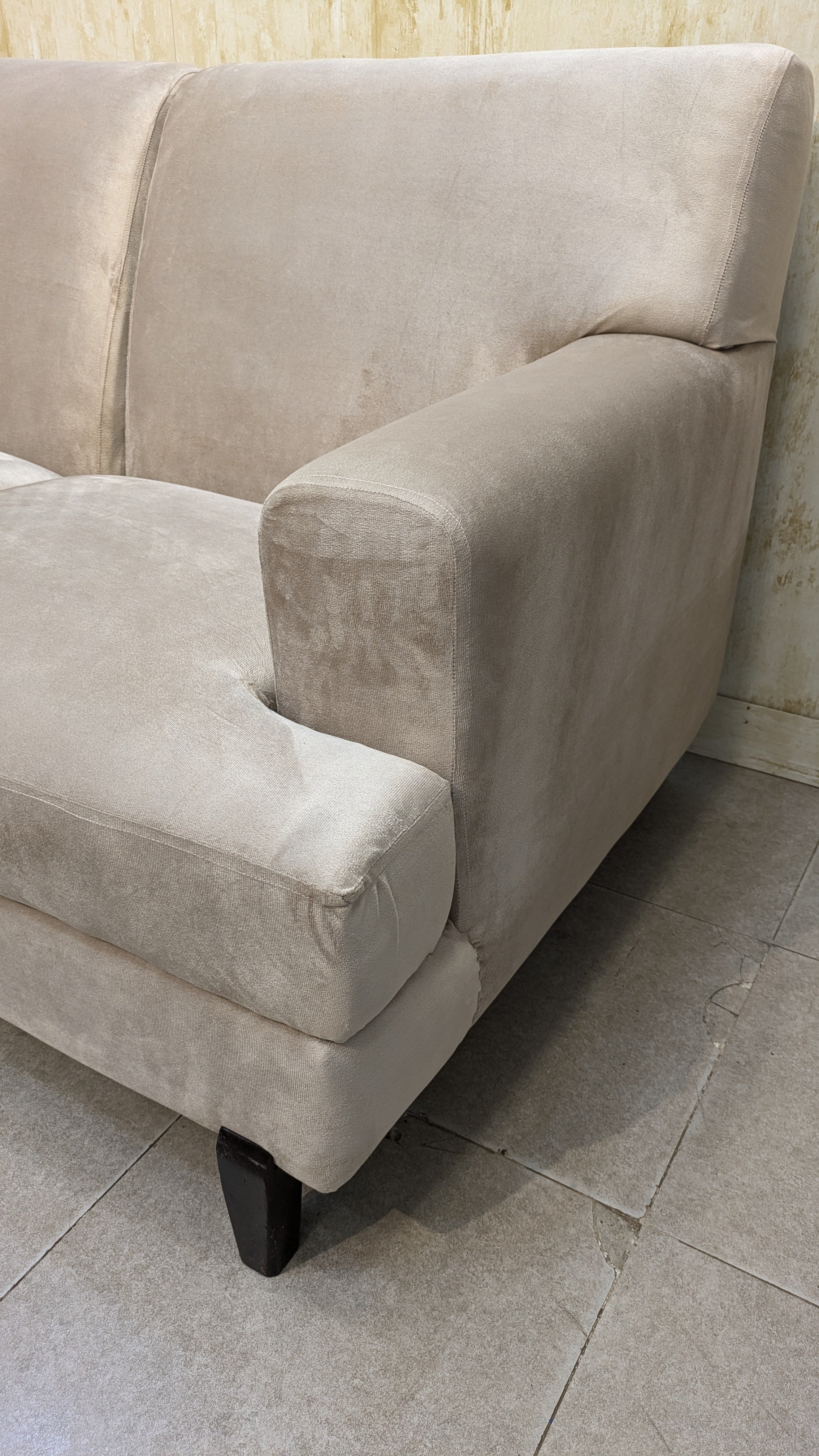 Imported Home Centre Dubai 6 Seater Sofa Set