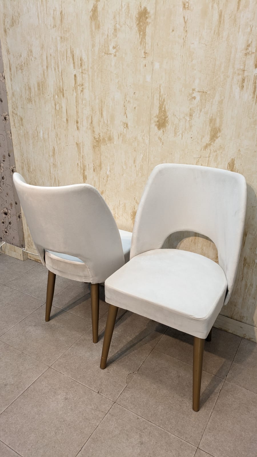 4 Seater Dining Table