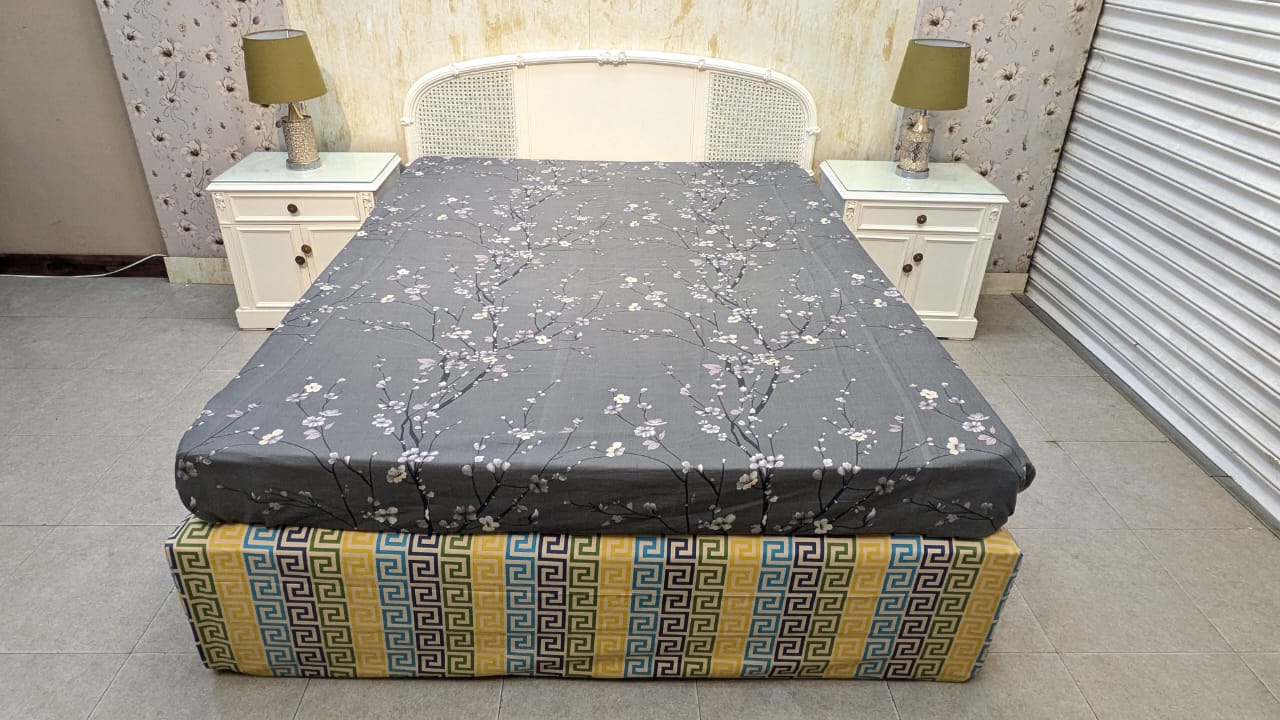 Queen Size Bed Set