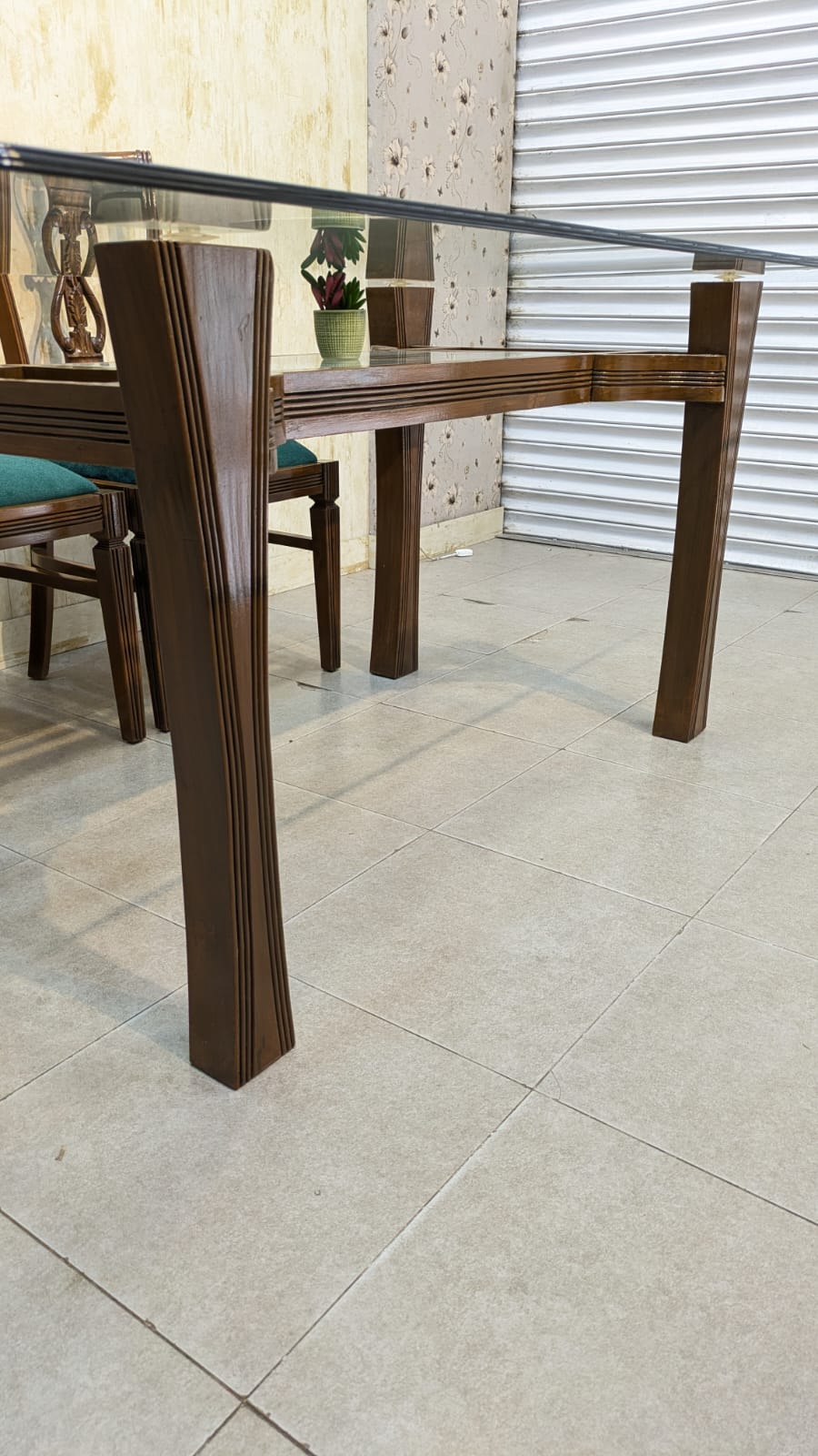 6 Seater dinning table