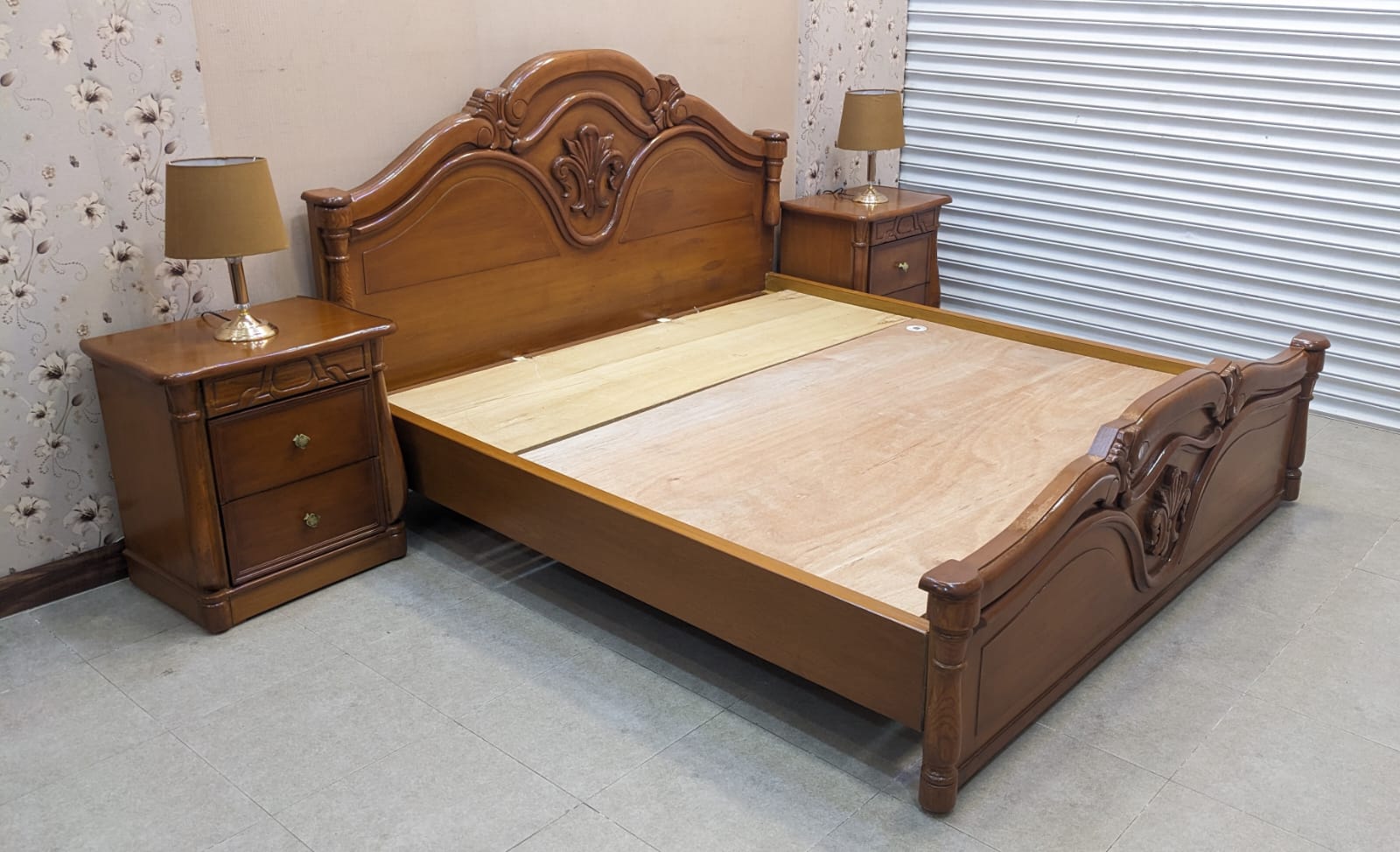 Diyar Wood and Ply King Size Bed with 2 Side Tables