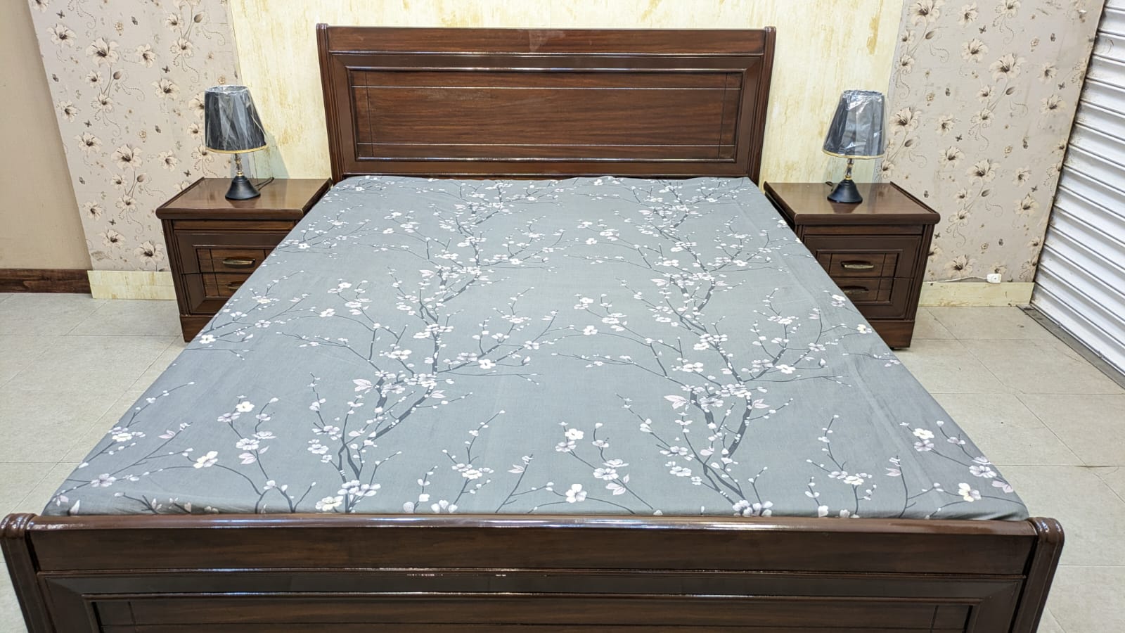 Queen Size Bed Set
