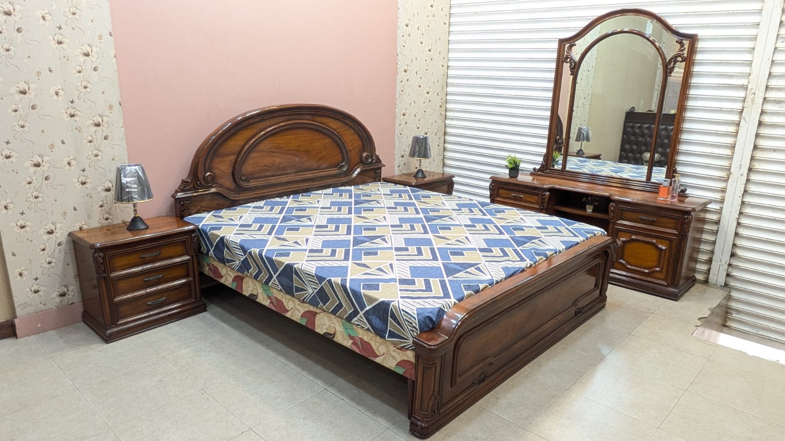 Sheesham Wood And Ply King Size Bed Set