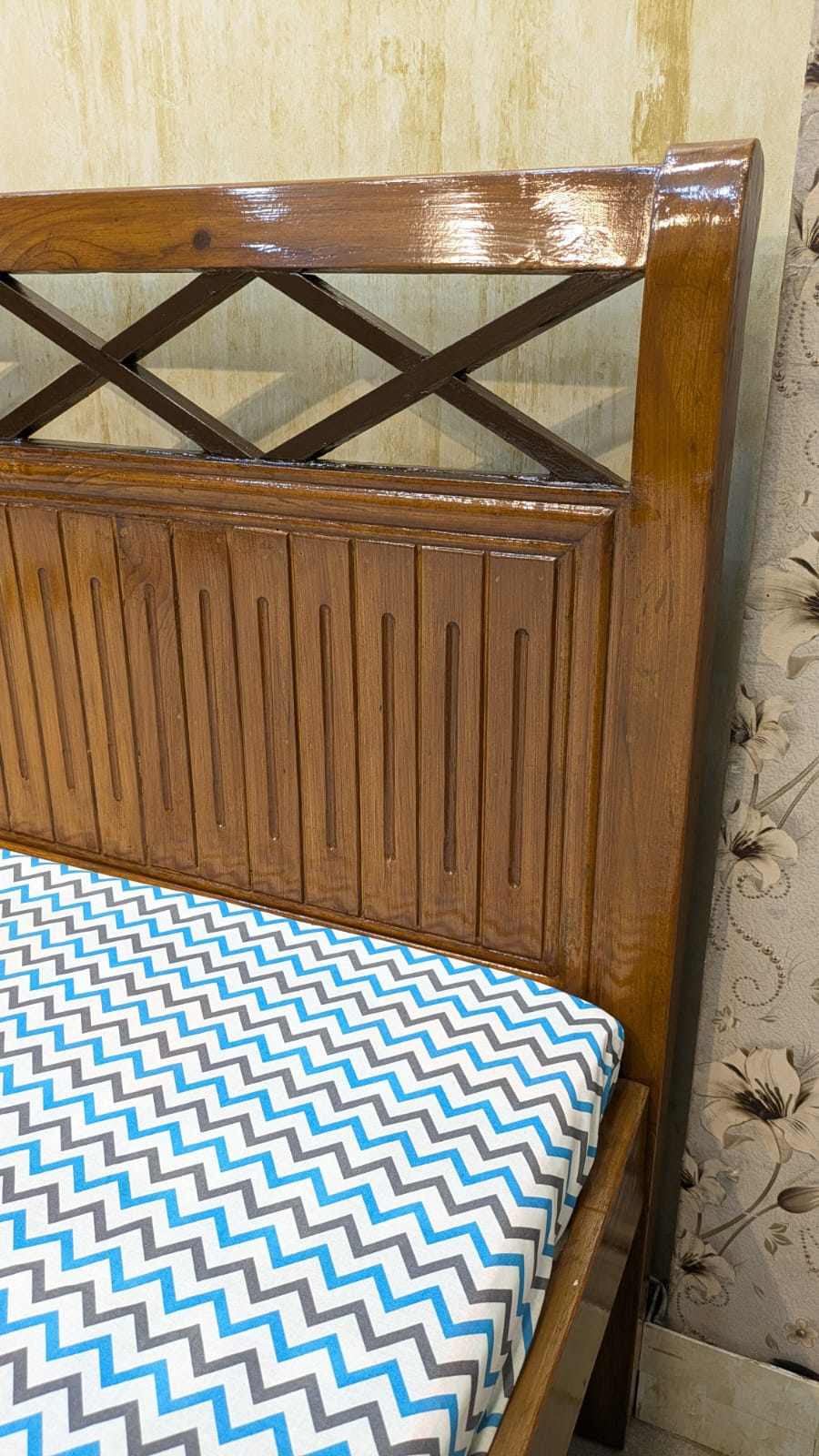 Solid oak Wood