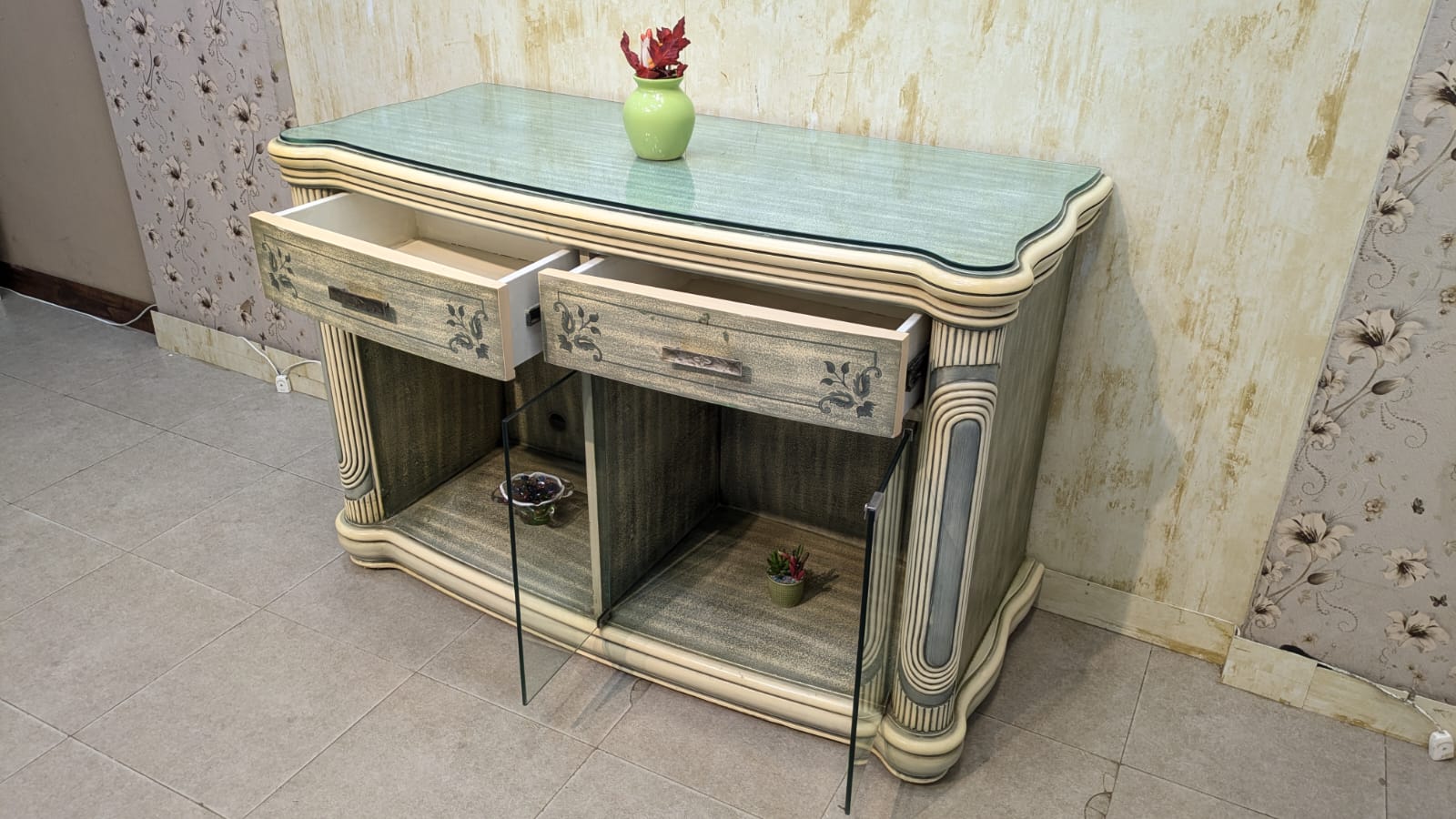 Side Board Cum Console