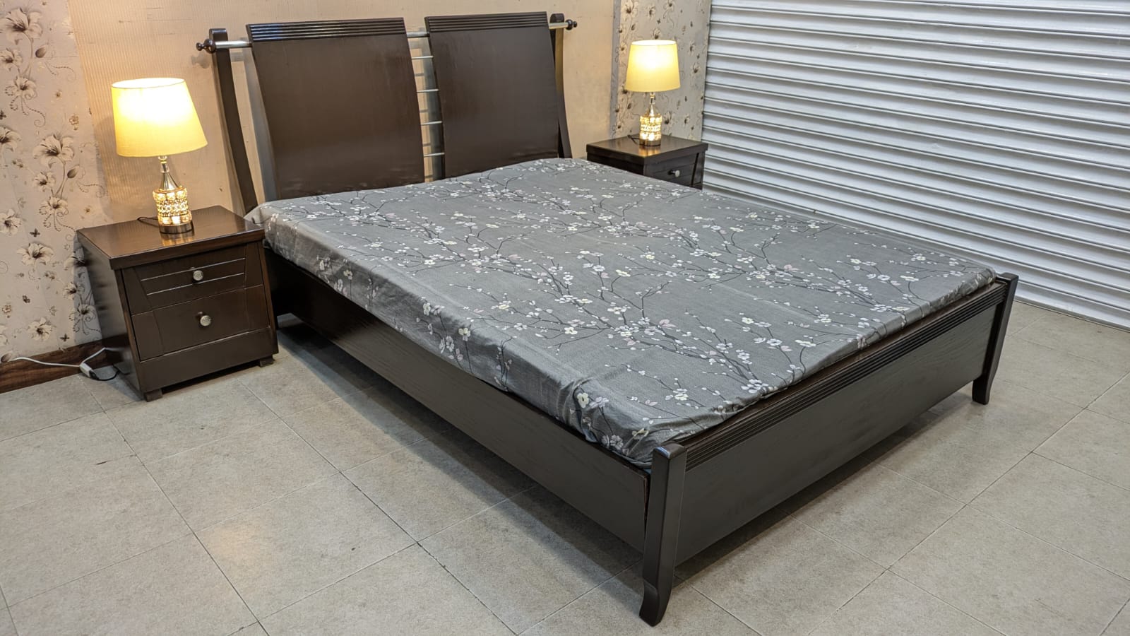 Queen Size Bed Set