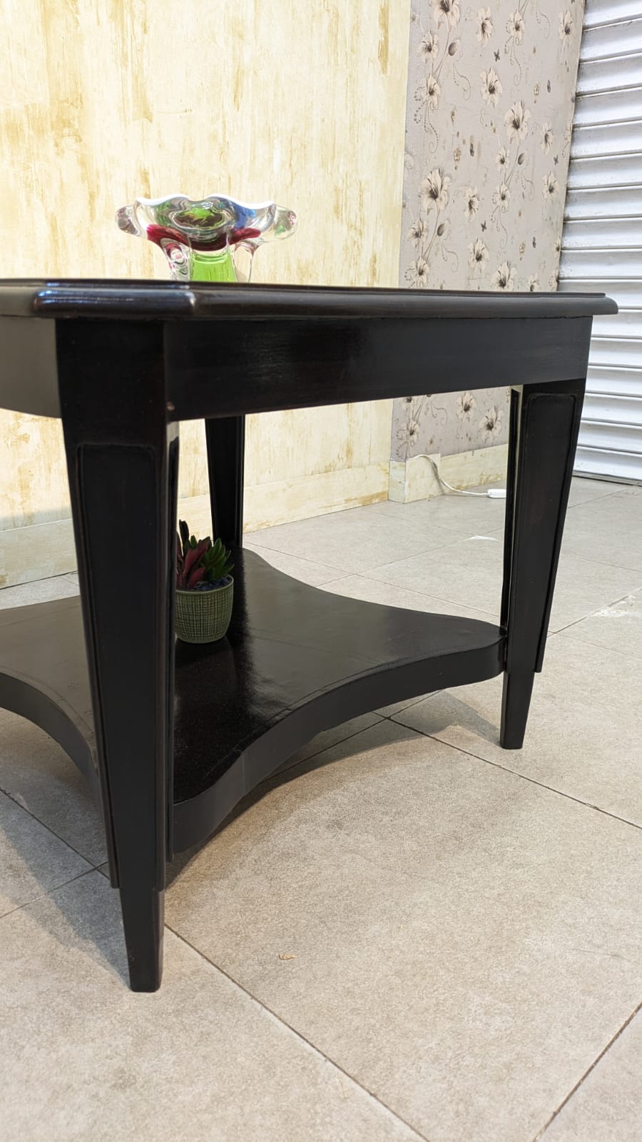 Corner Table