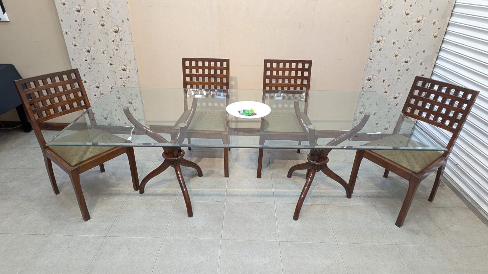 Solid Sheesham Wood 6 Seater Dining Table