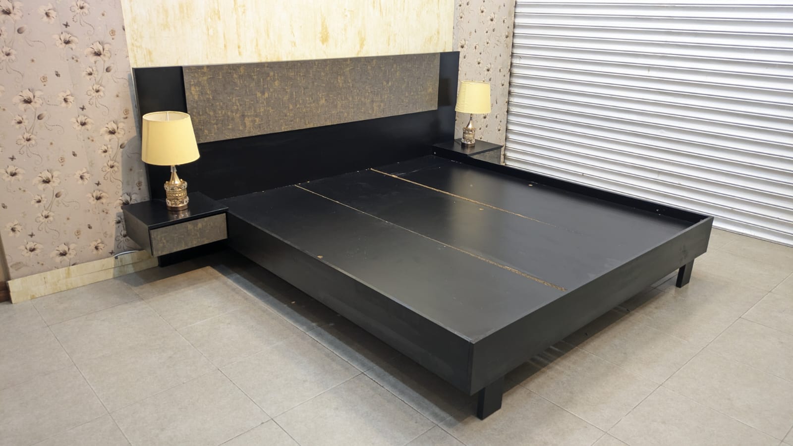 Habitt Novak King Size Bed Set