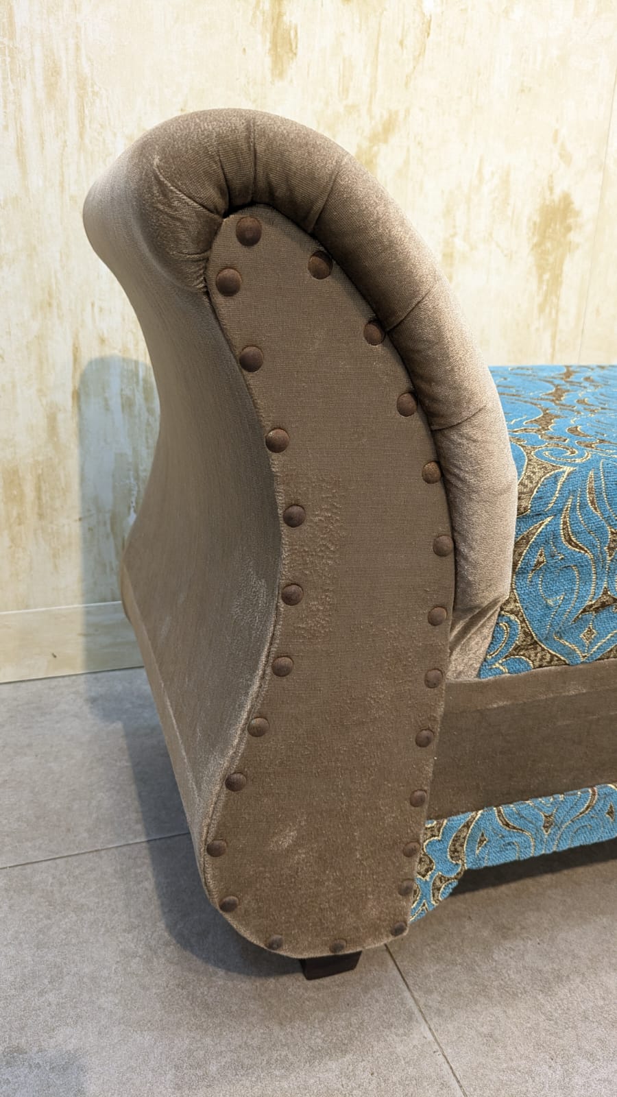 2 Seater Seattee