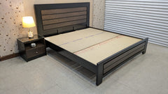 King Size Bed With 1 Side Table