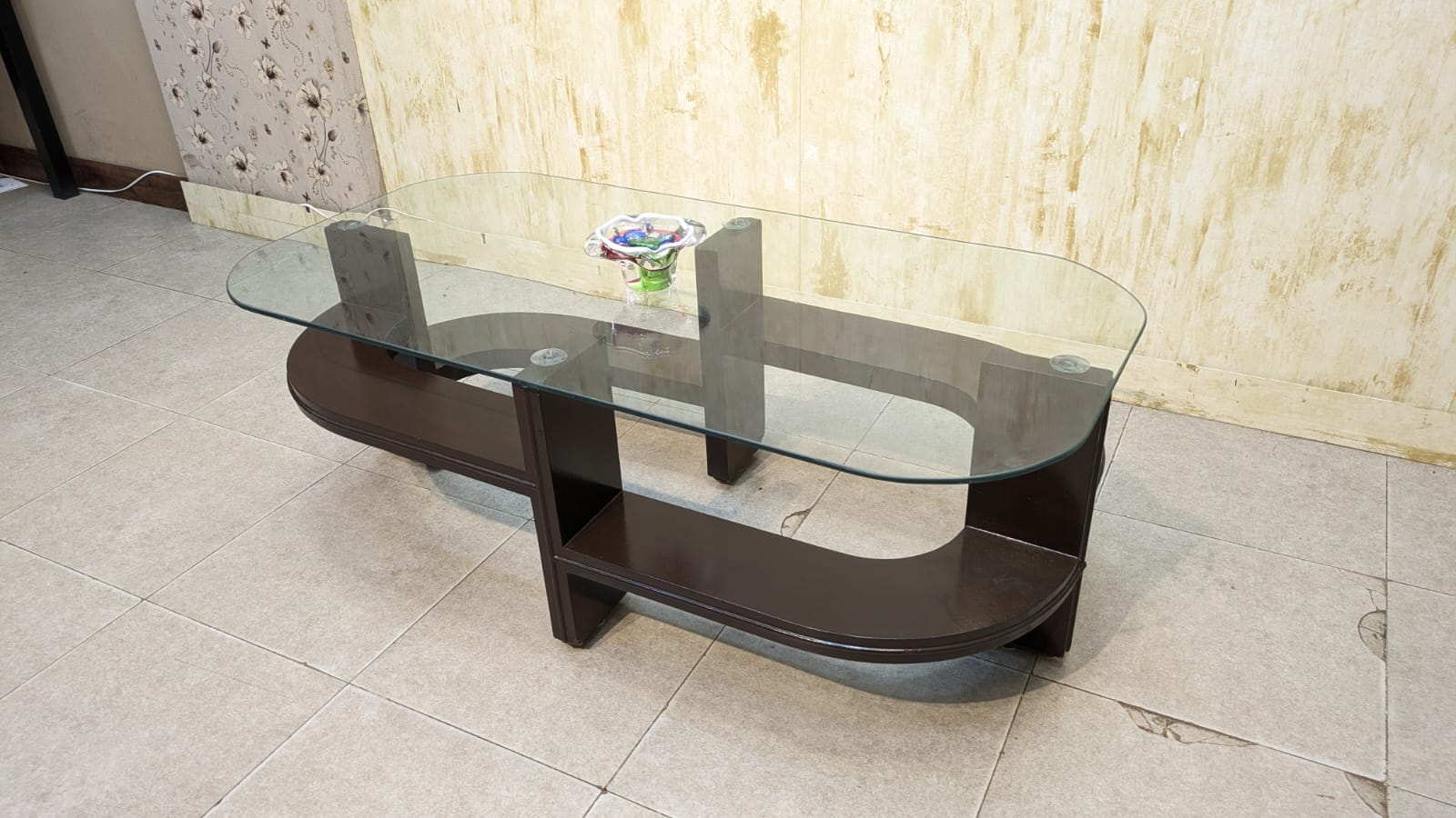 Elegant Design Center Table