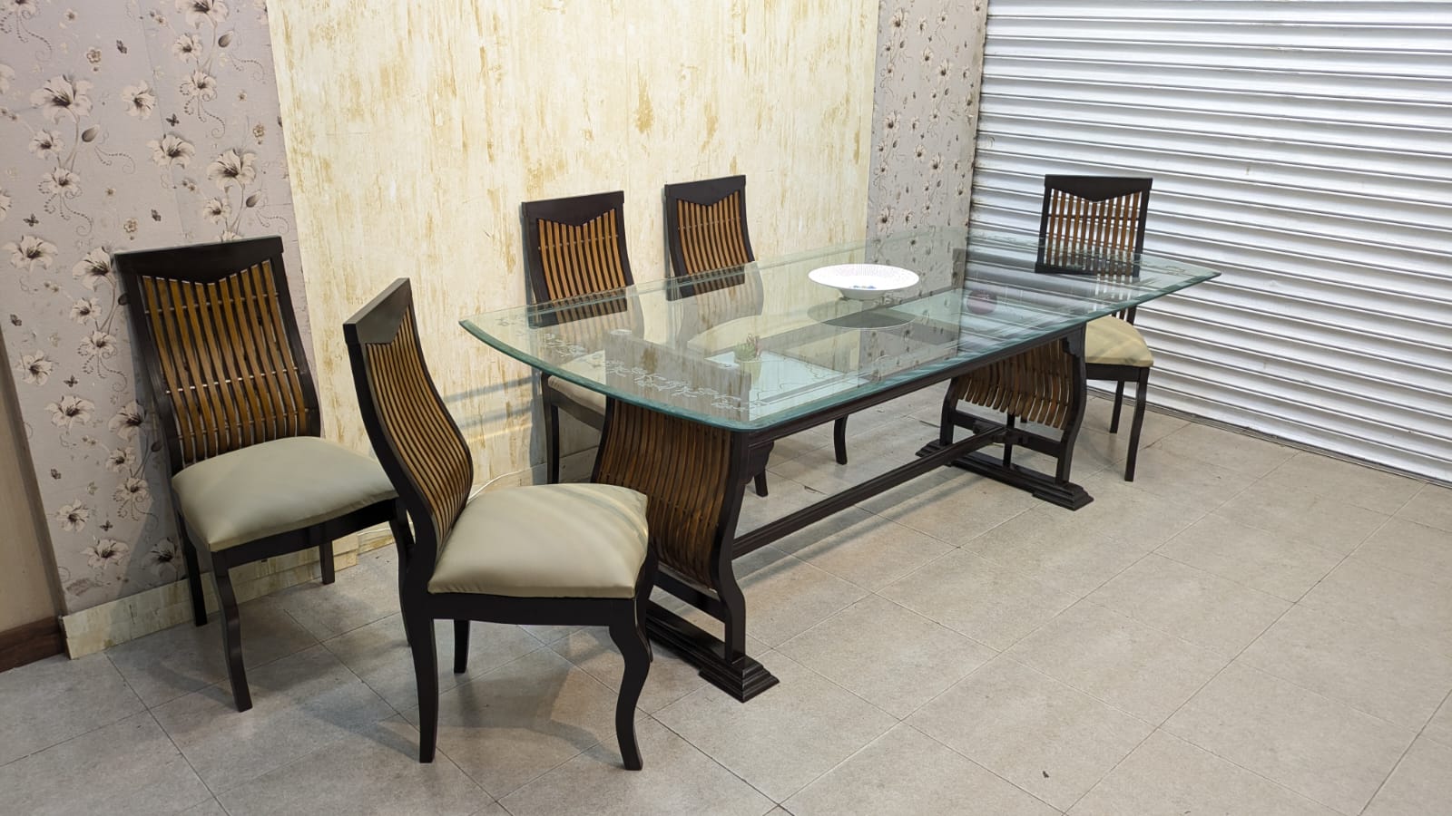 SOLID SHEESHAM WOOD 6-SEATER DINING TABLE + 1 EXTRA CHAIR