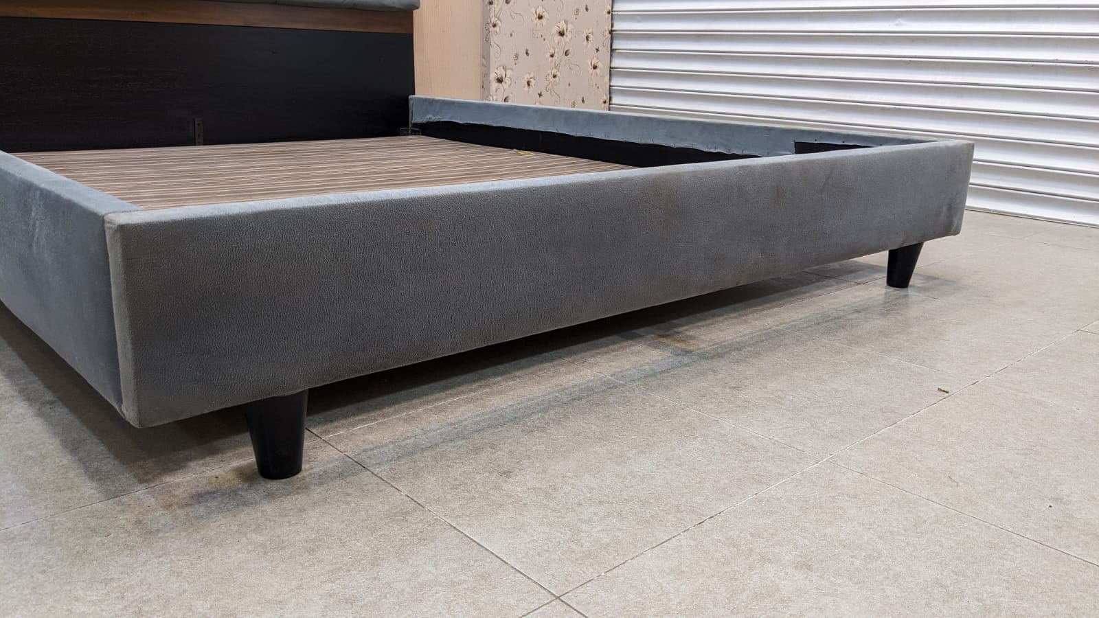 Fully Cushioned Queen Size Bed