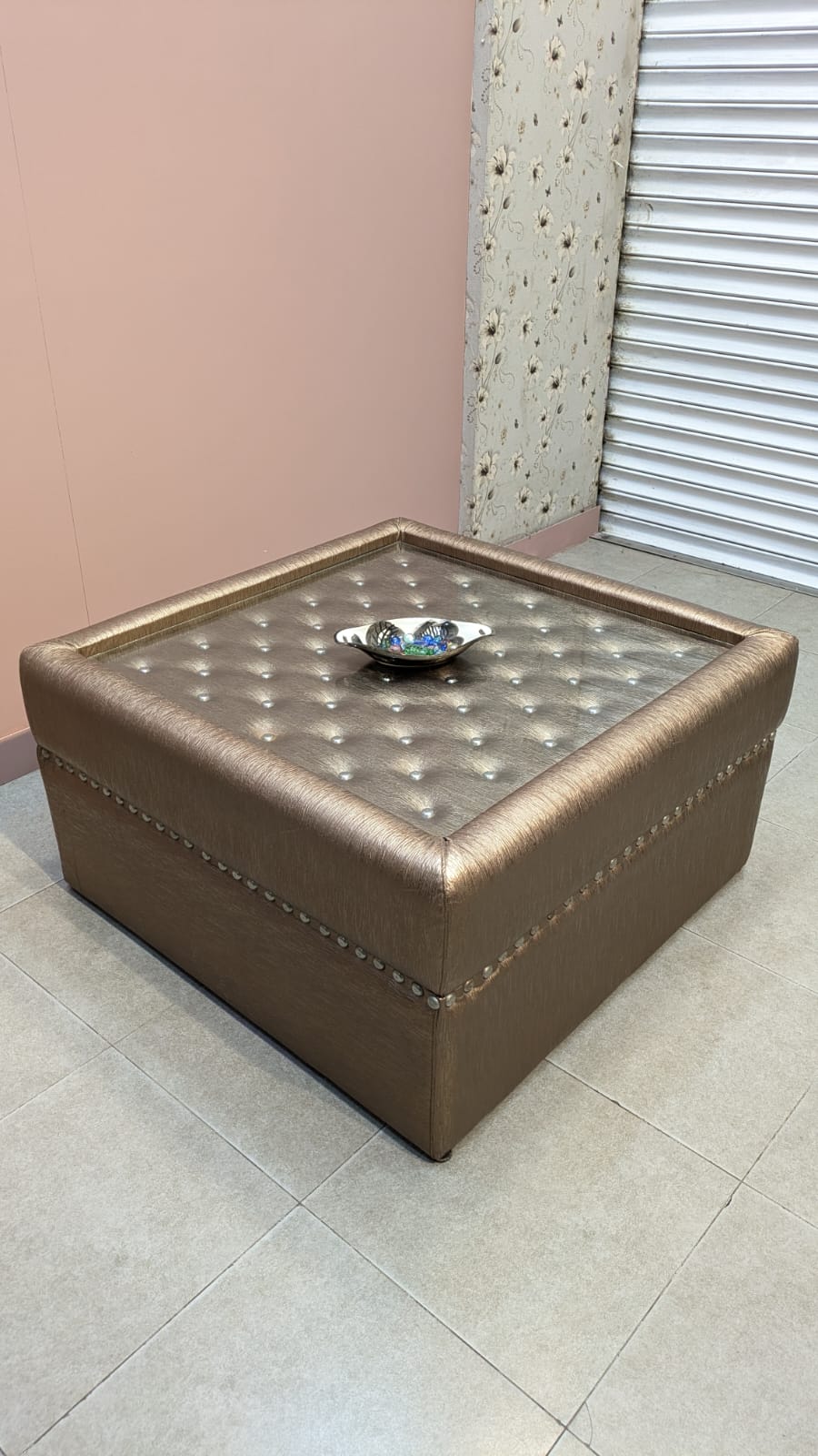 Beautiful Chesterfield Design centre Table