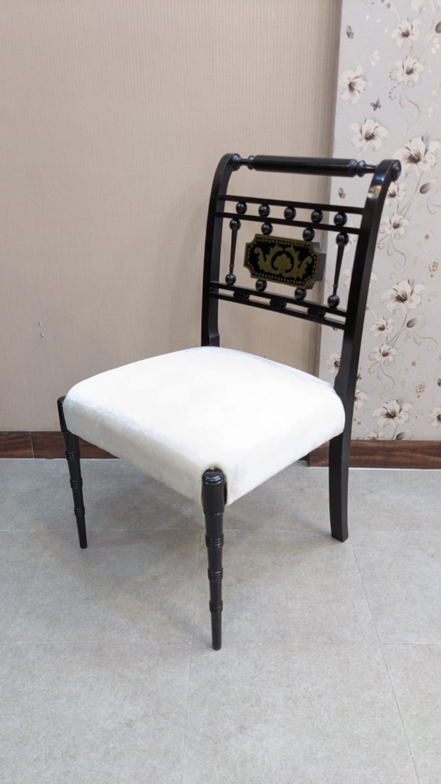 6 Seater Dining Table