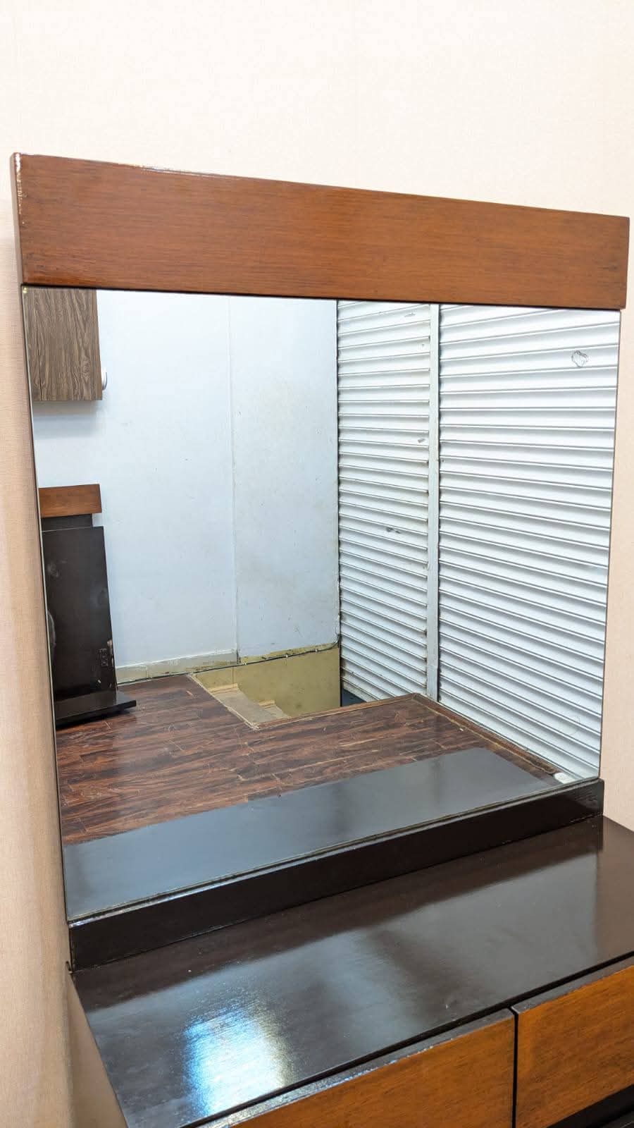 King Size Bed with 2 Side Tables and Dressing Table