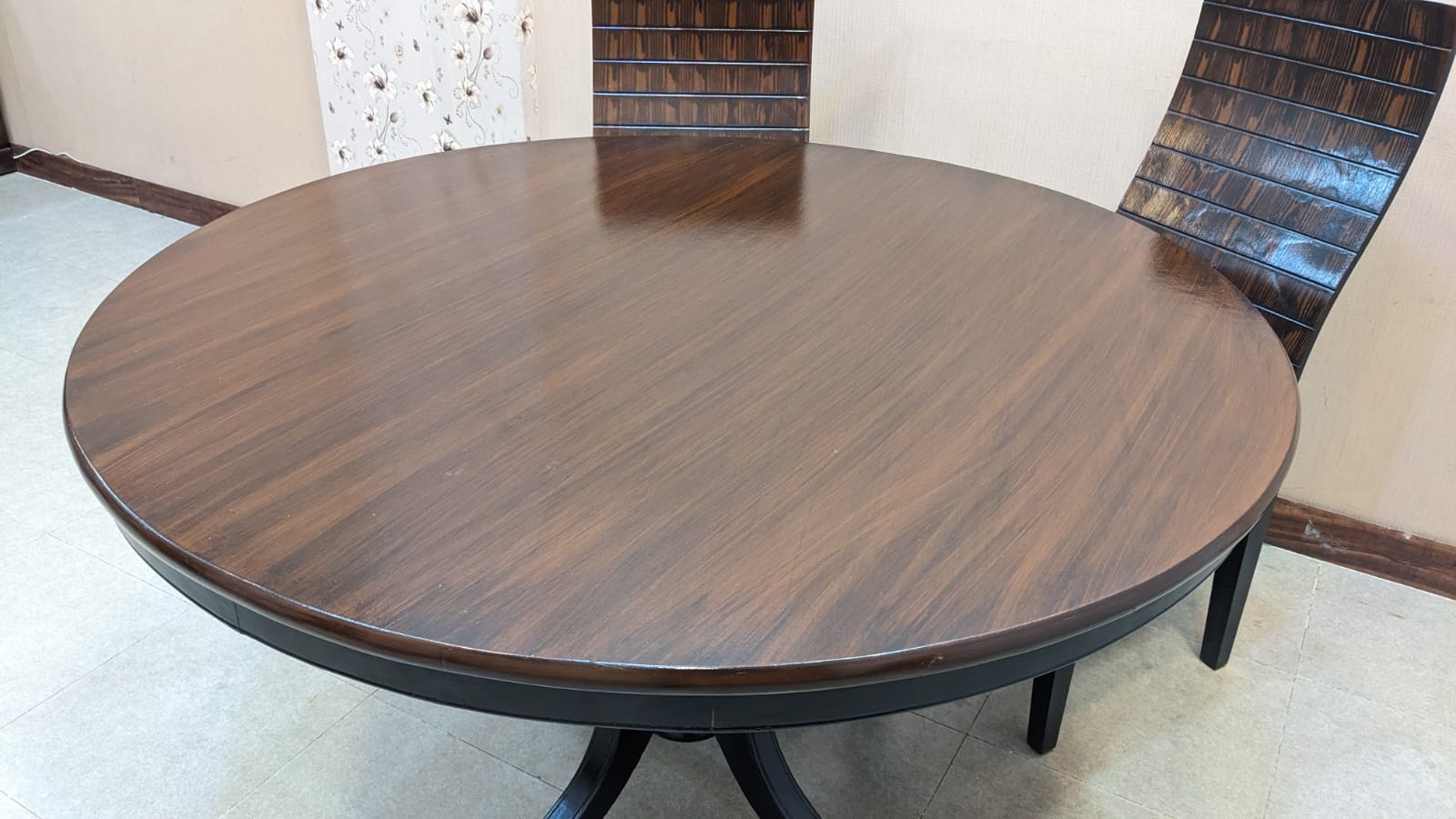 6 Seater Dining Table