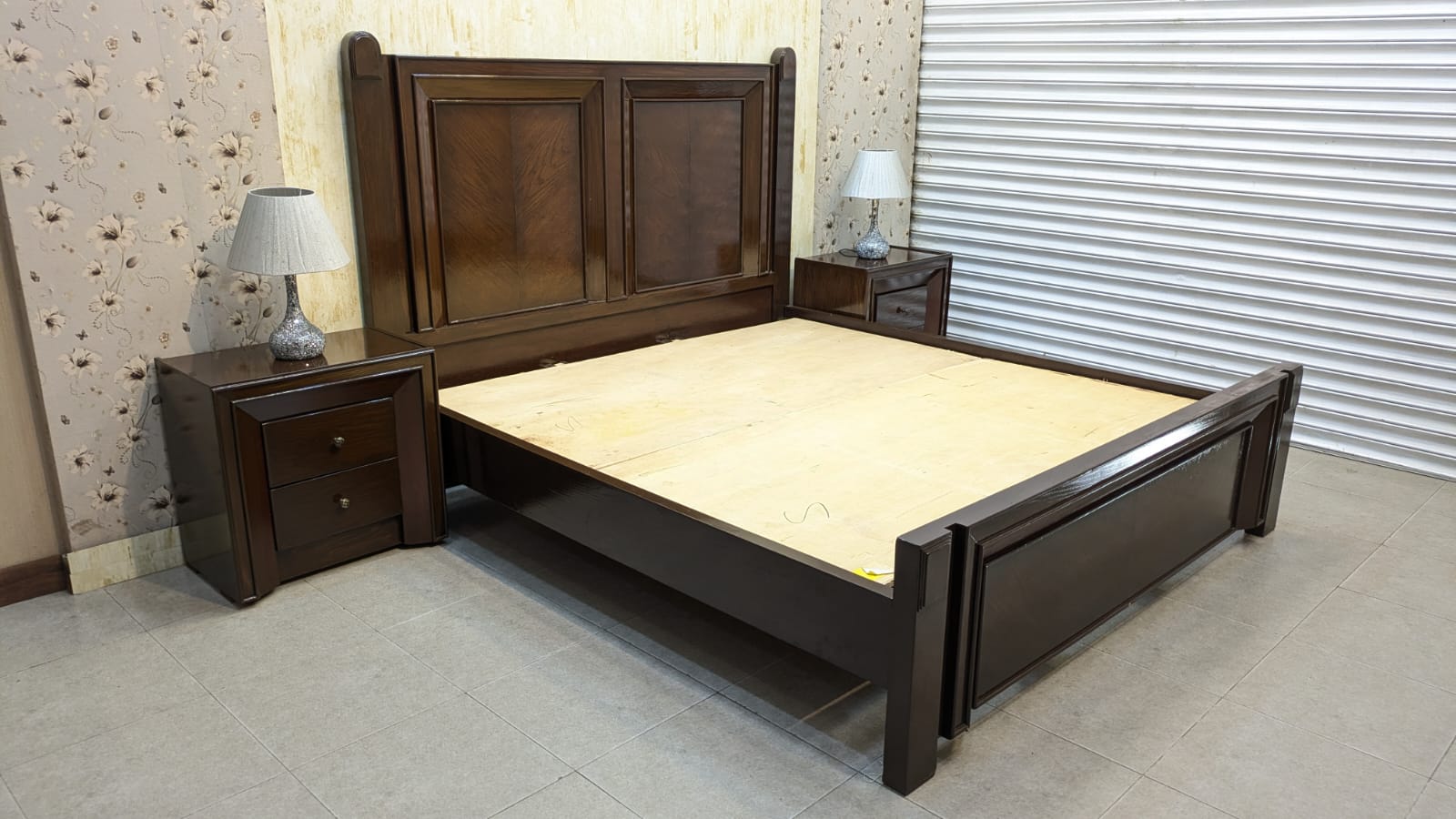 Elegant King Size Bed Set
