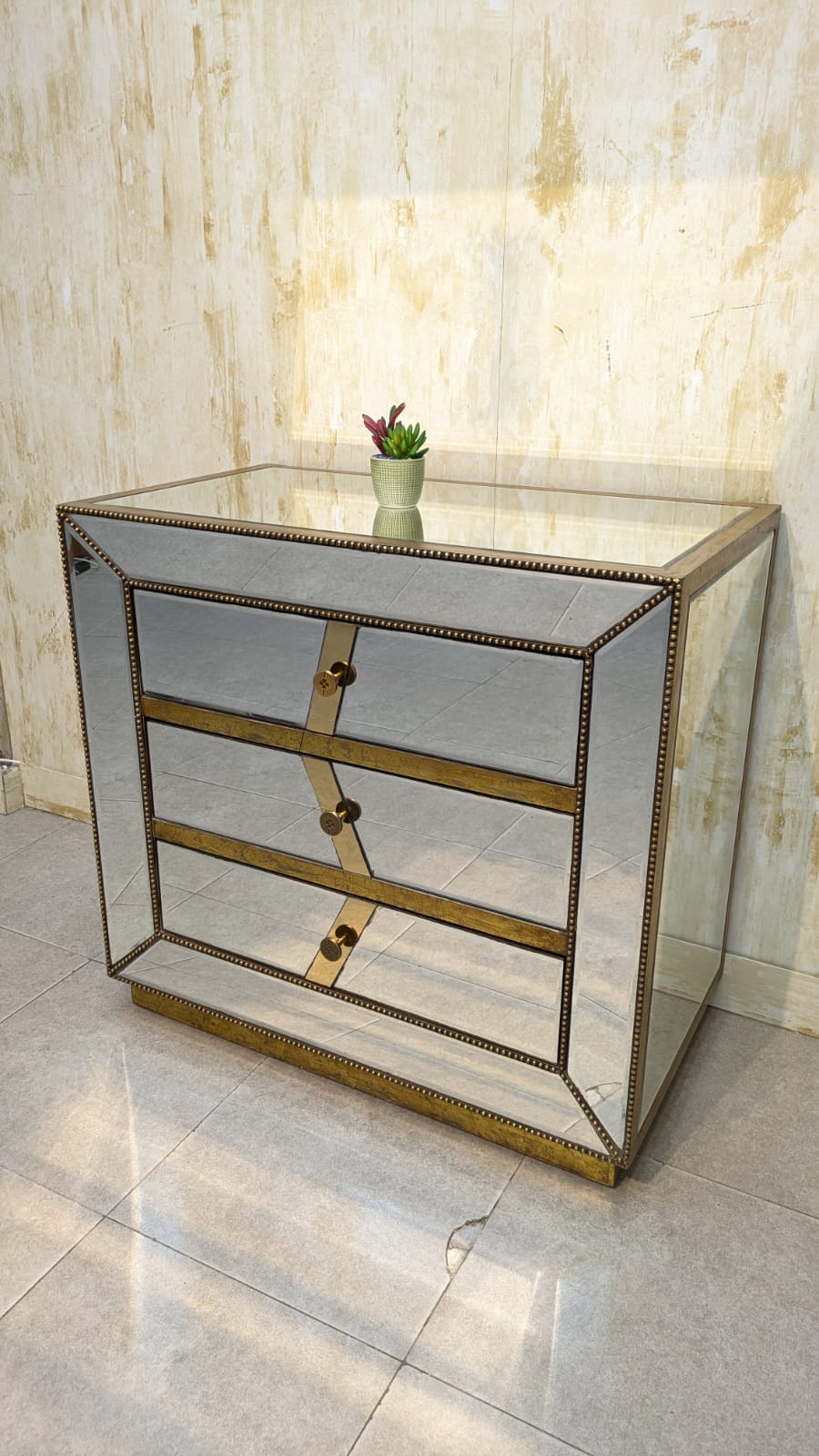Side Drawers