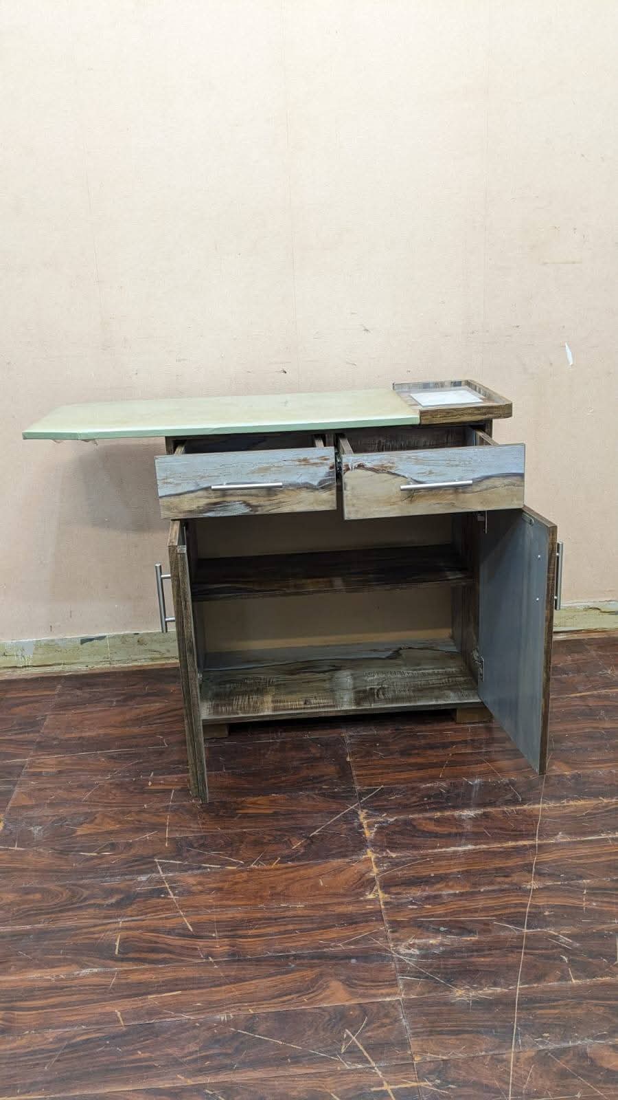 DivineCrafts Brand New Iron Table
