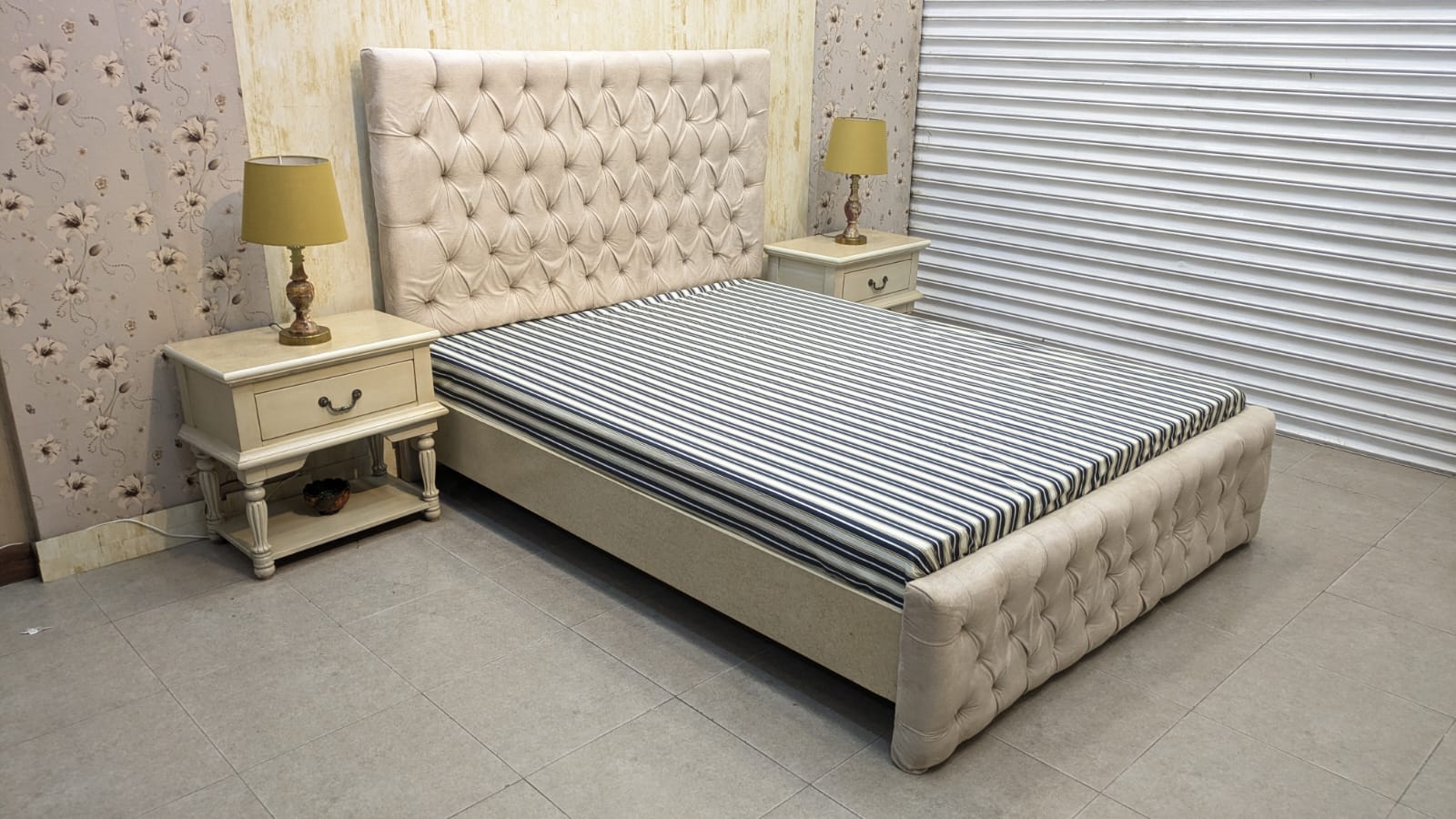 Queen Size Bed Set