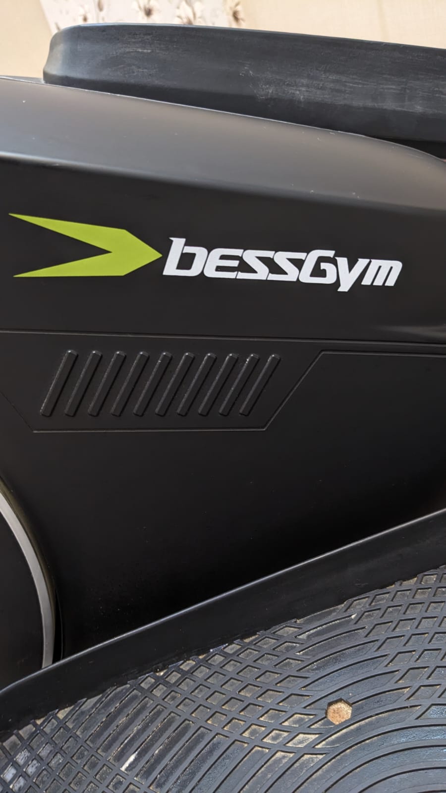 Bessgym Eleptical Cross Trainer