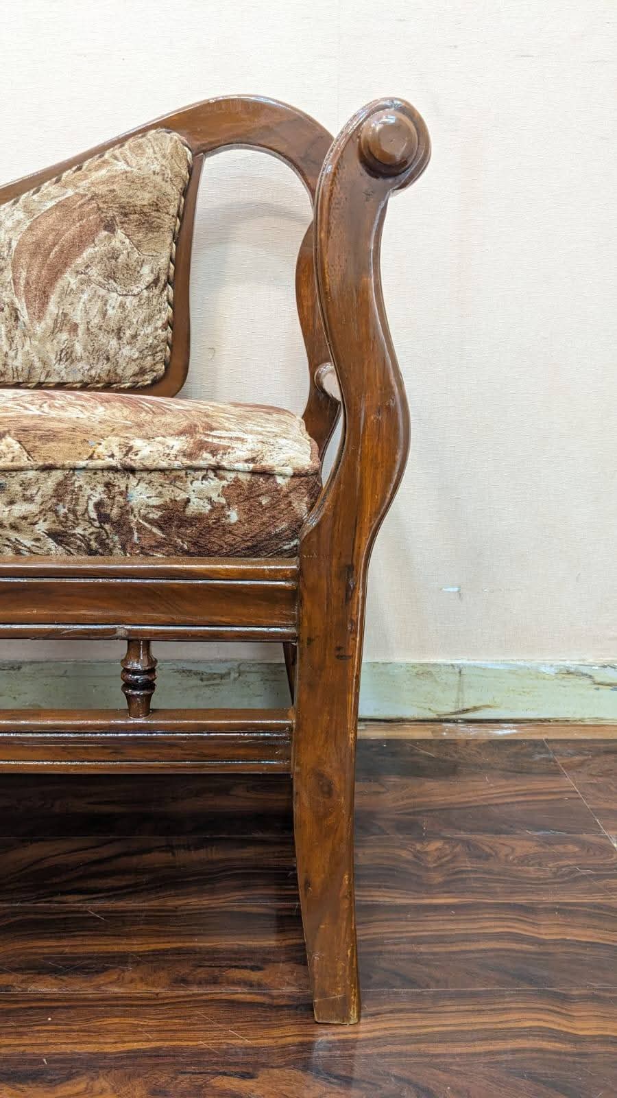 2 Seater Seattee