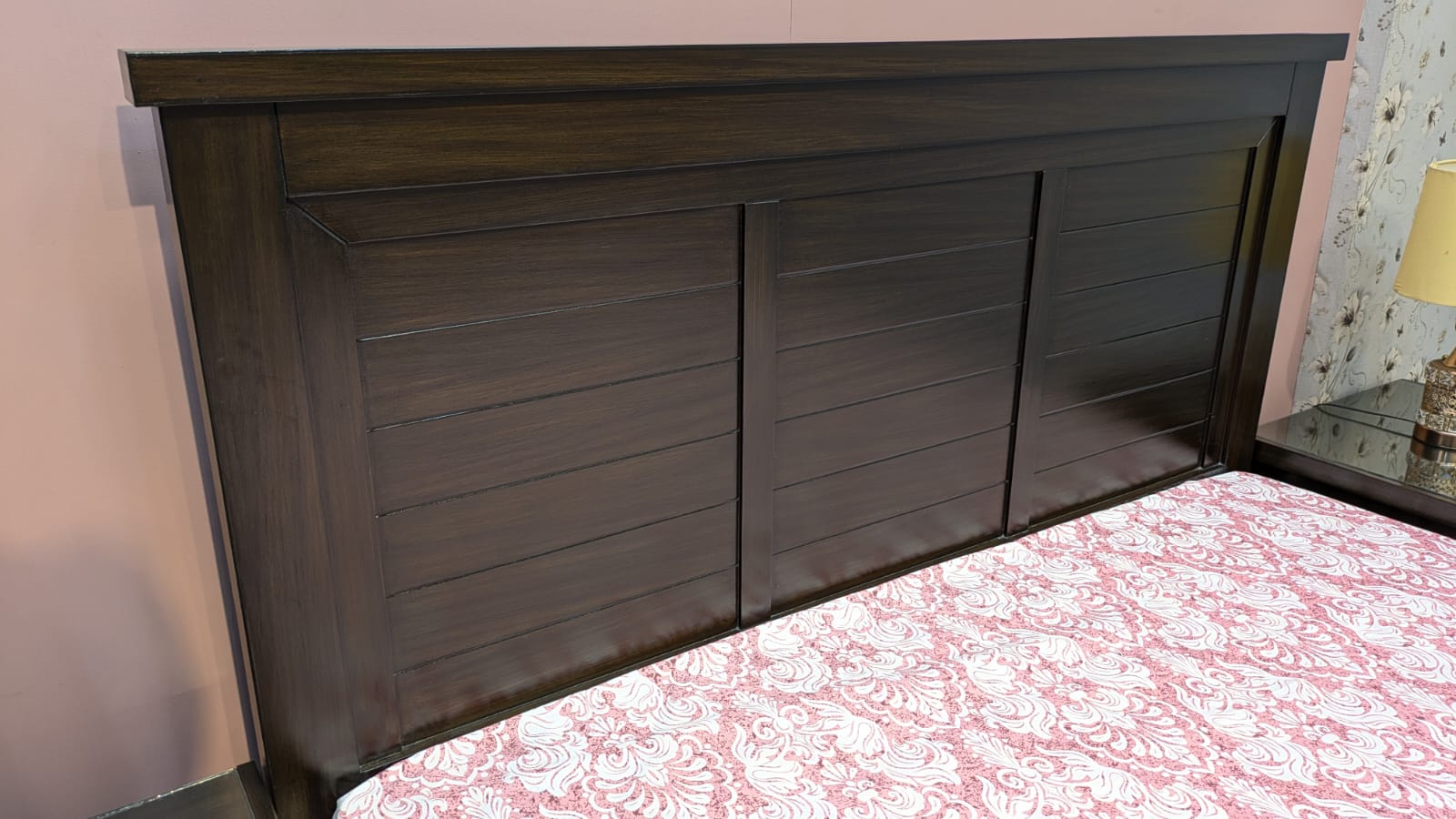 Elegant Queen Size Bed with 2 Side Tables