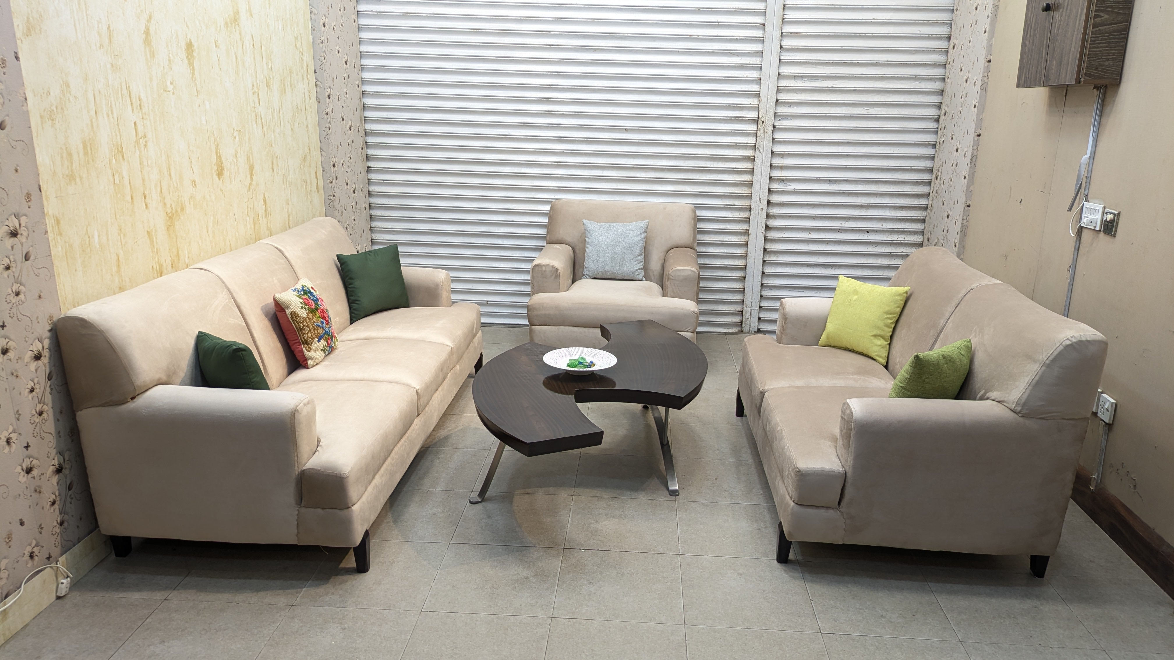 Imported Home Centre Dubai 6 Seater Sofa Set