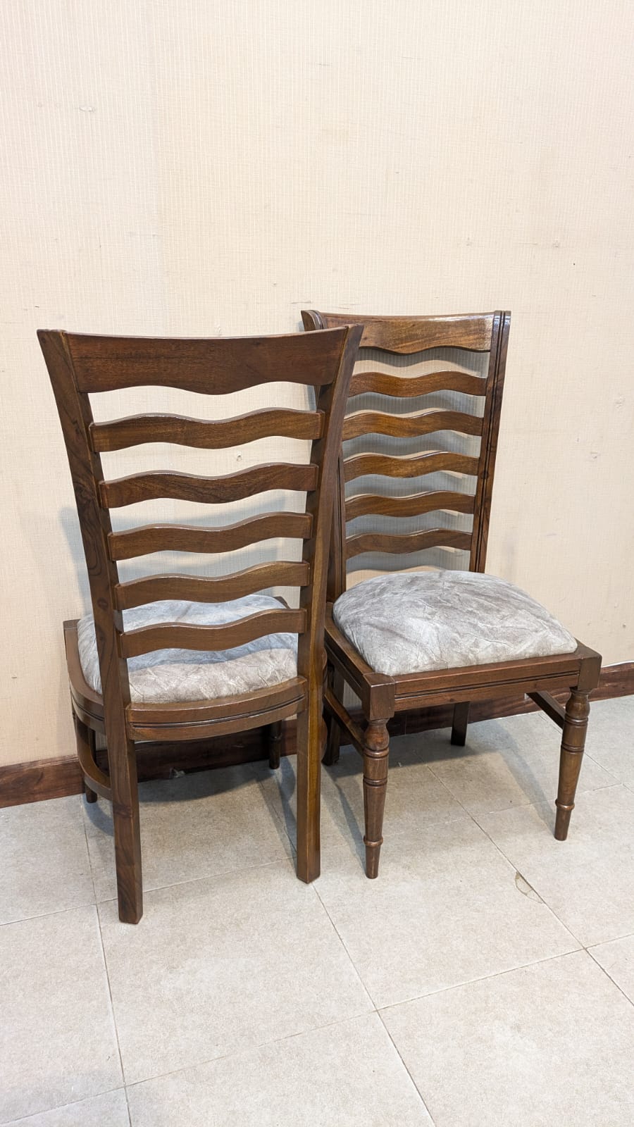 Solid Sheesham Wood 6 Seater Dining Table