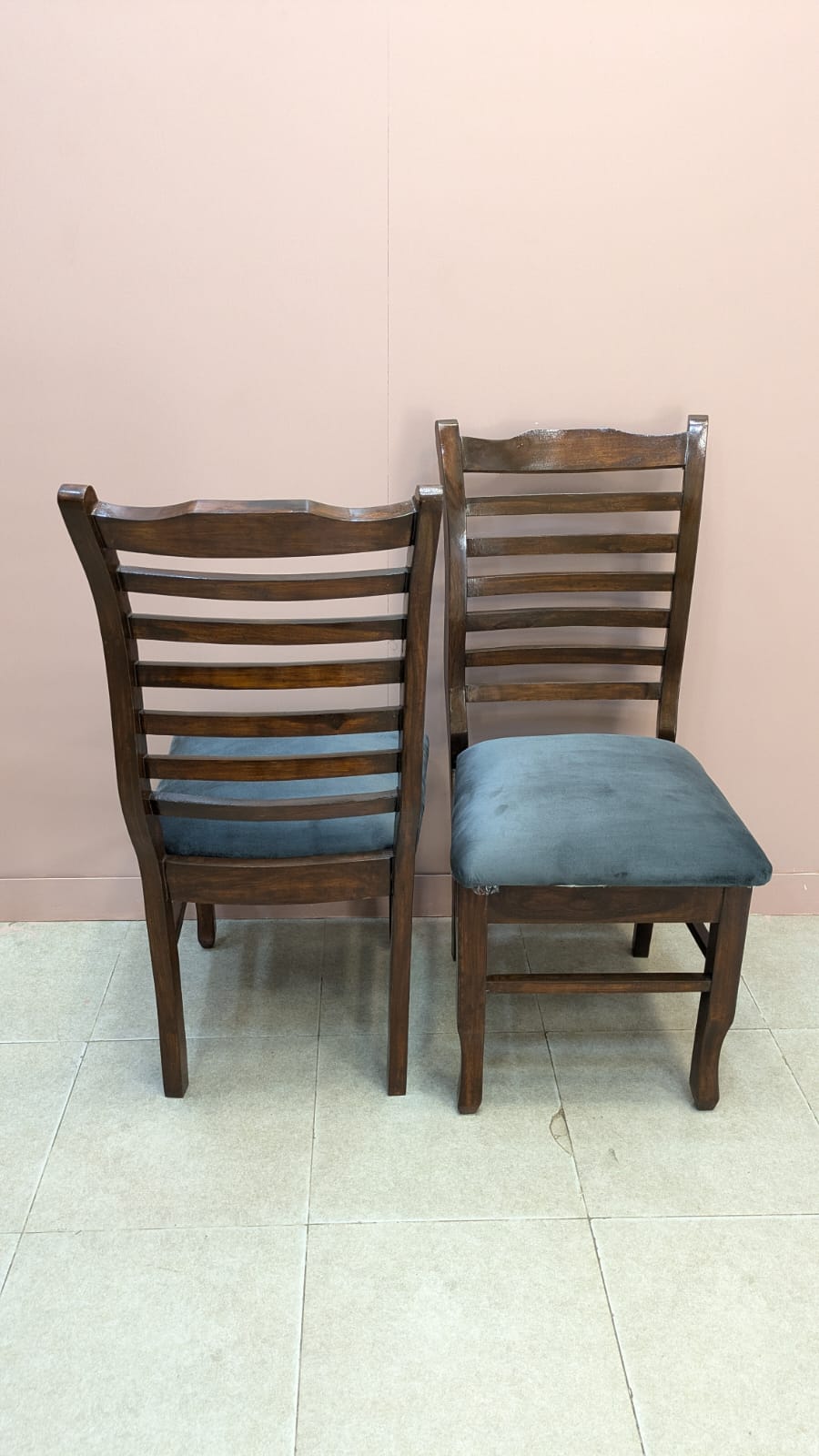 Solid sheesham Wood 4 Seater Dining Table