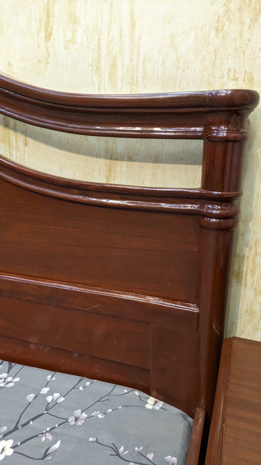Elegant Sheesham Wood and ply King Size Bed Set