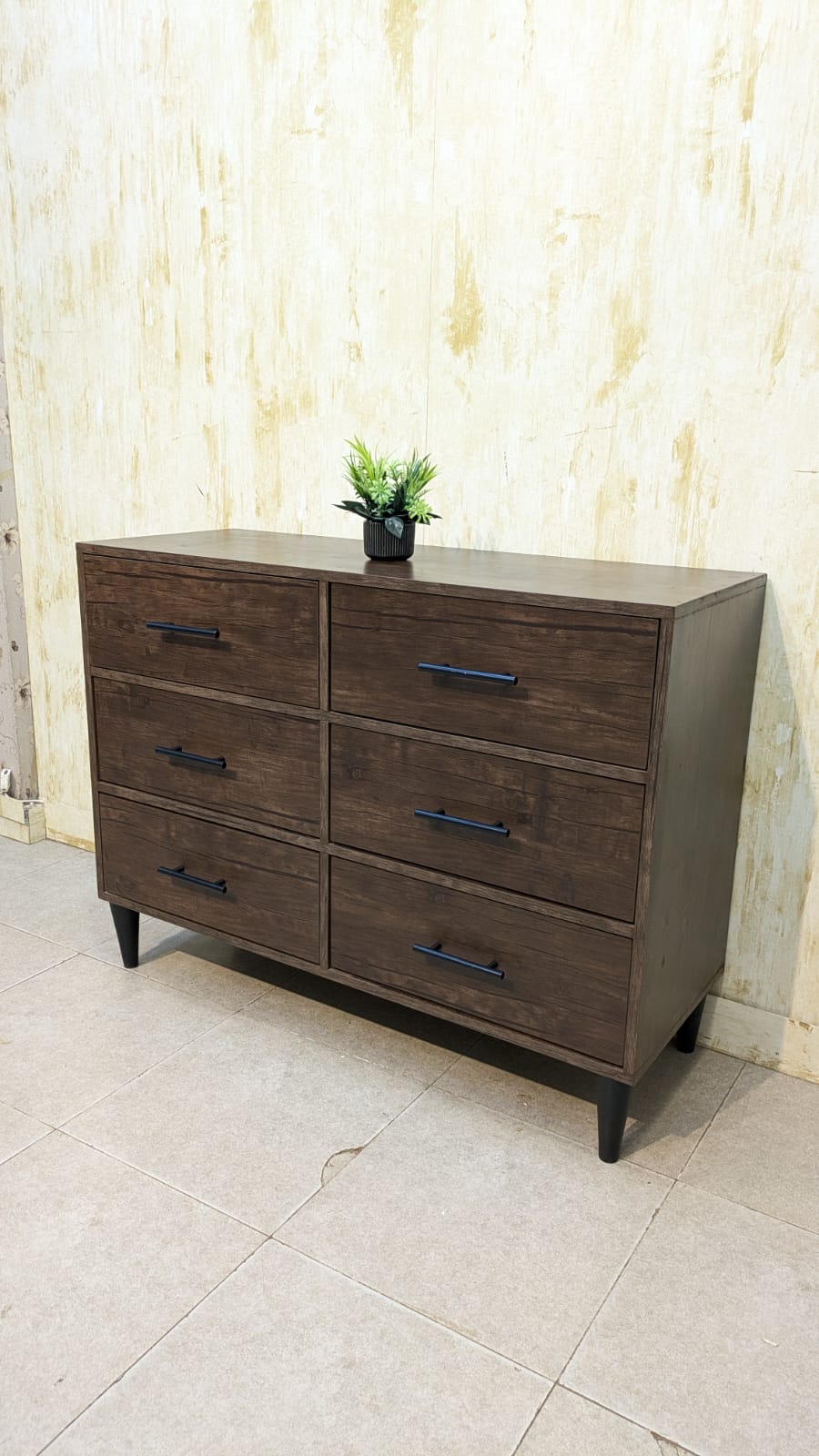 BRAND NEW 6-DRAWER CHEST – MODERN & SPACIOUS