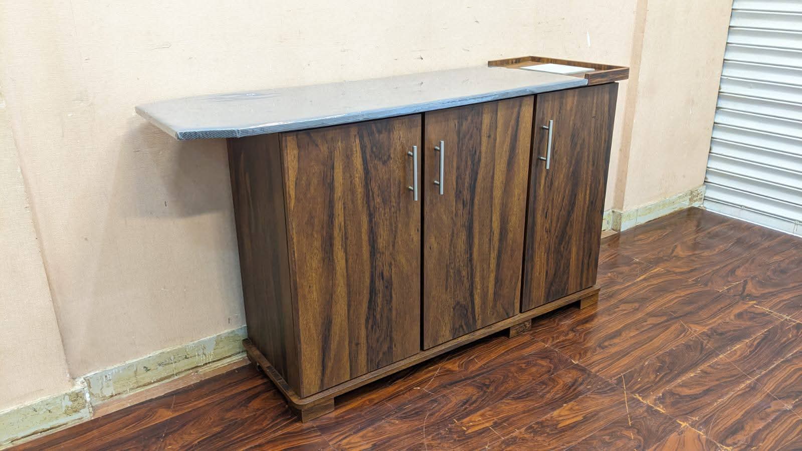 DivineCrafts Brand New Iron Table