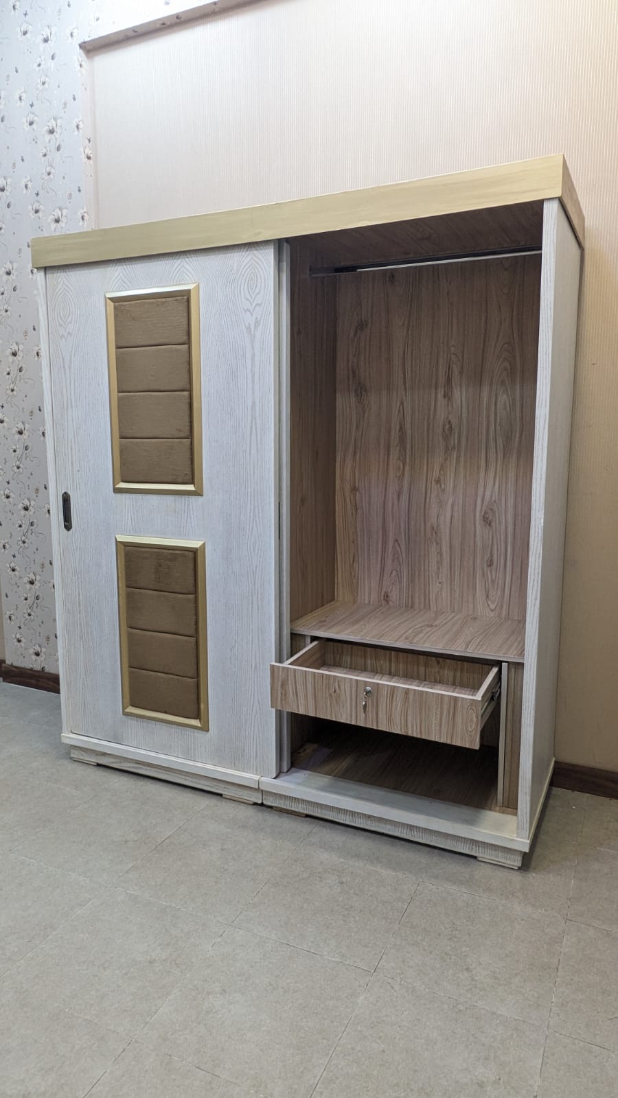 King Size Bedroom Set with Spring Mattress