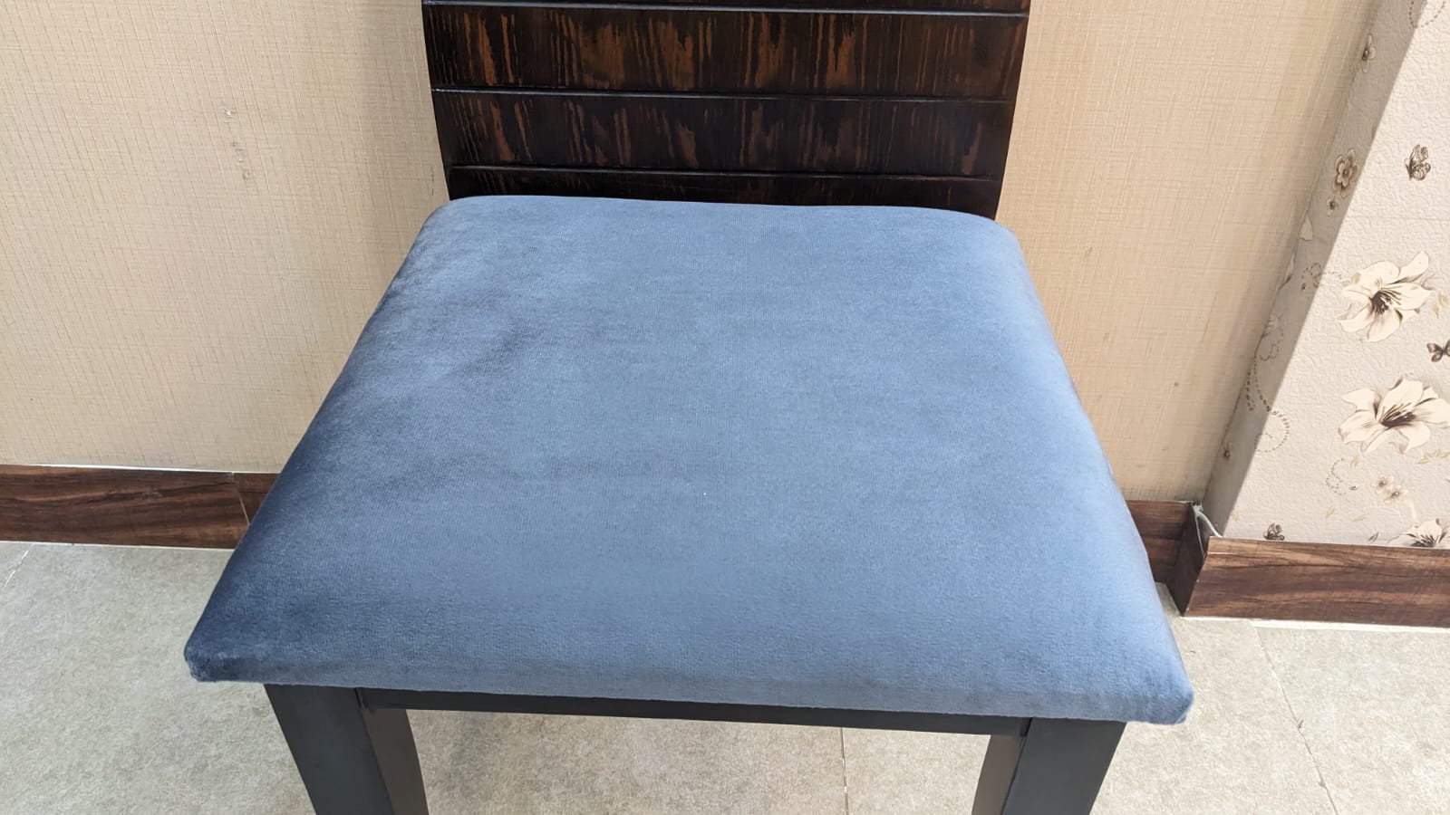 6 Seater Dining Table