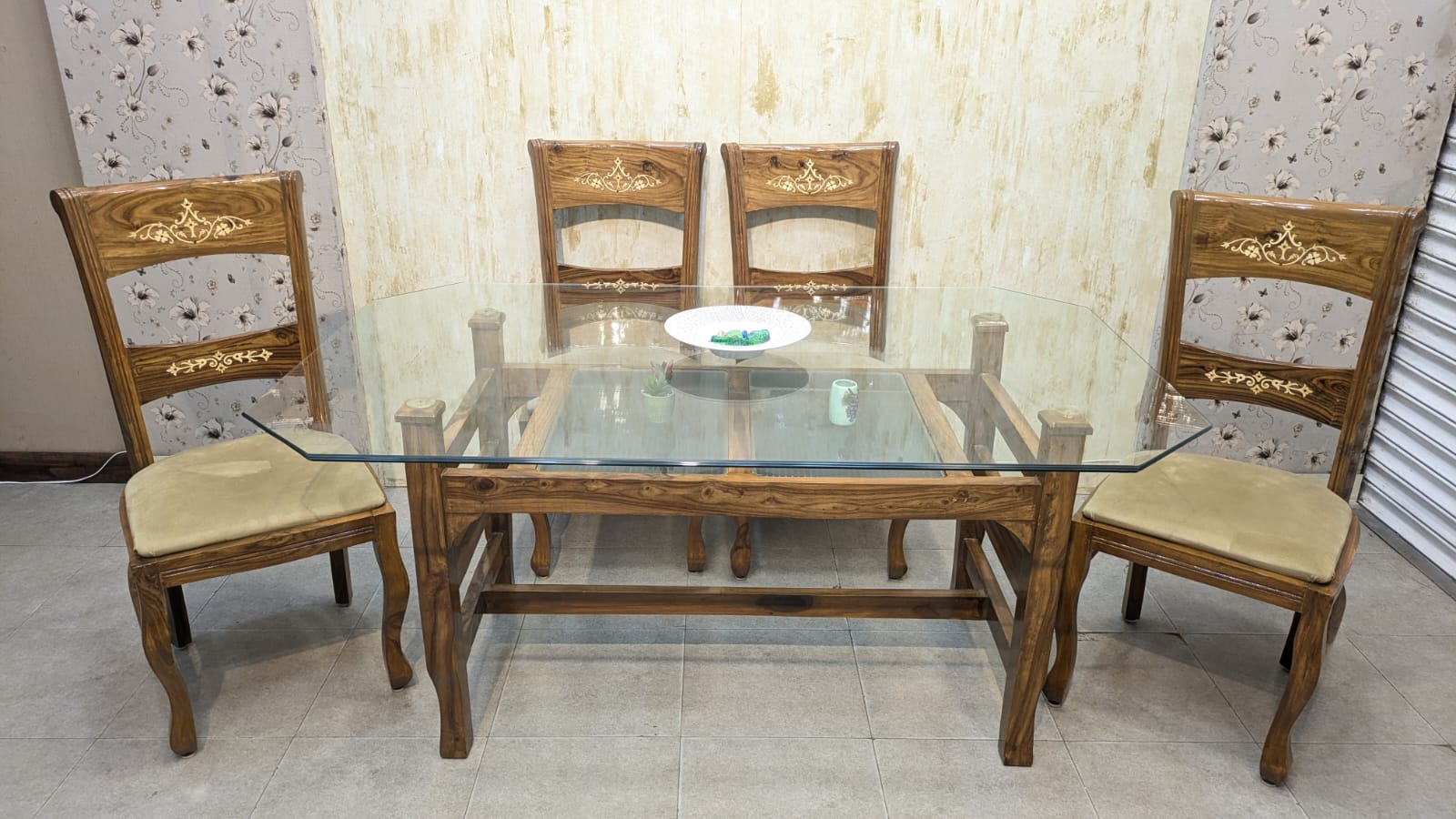 Solid Sheesham Wood 6 Seater Dining Table