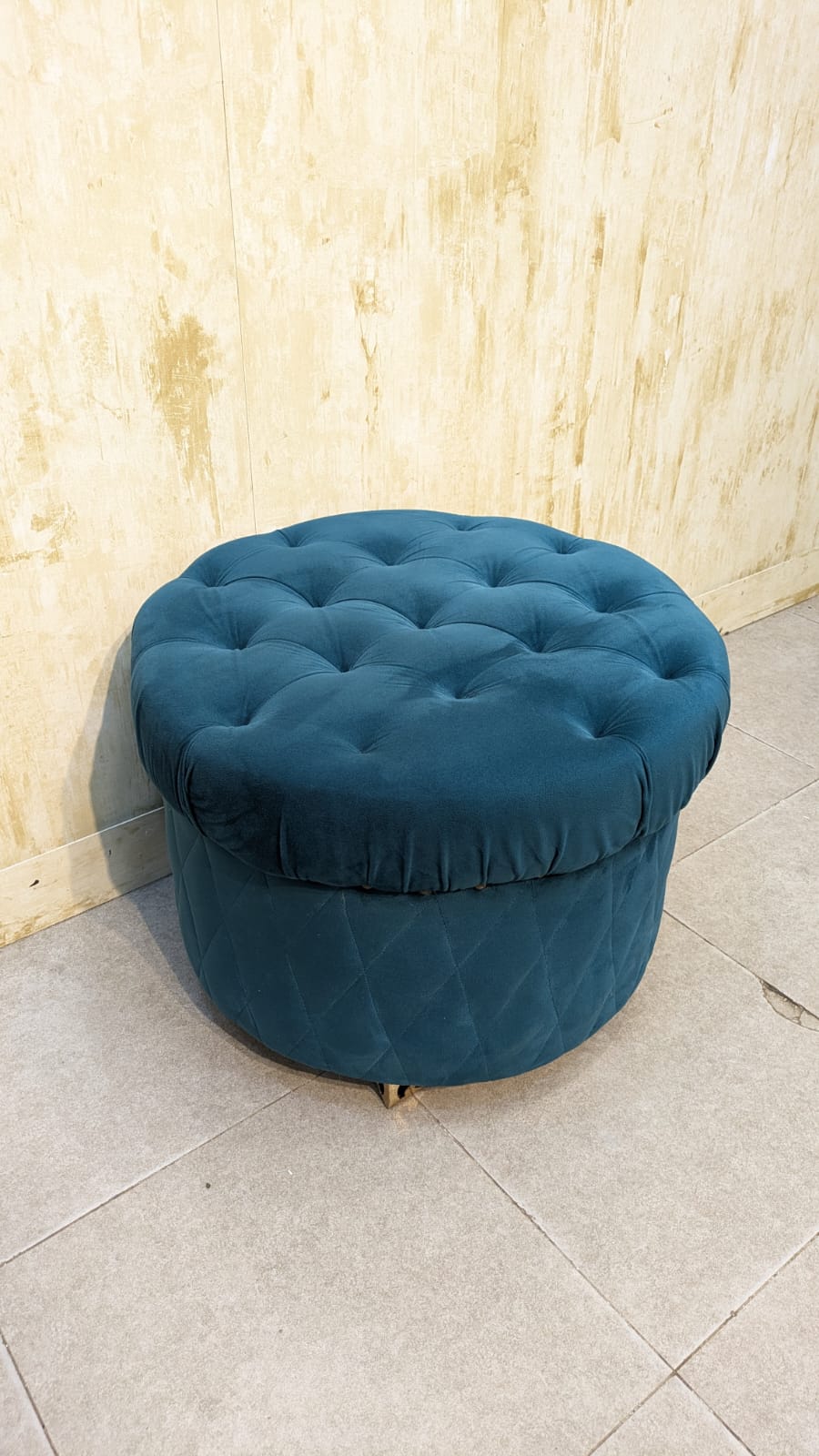 BEAUTIFUL LUXURY OTTOMAN