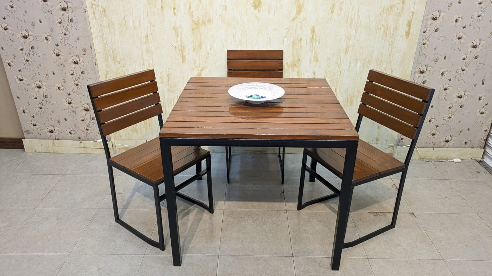 4 Seater Dining Table Set